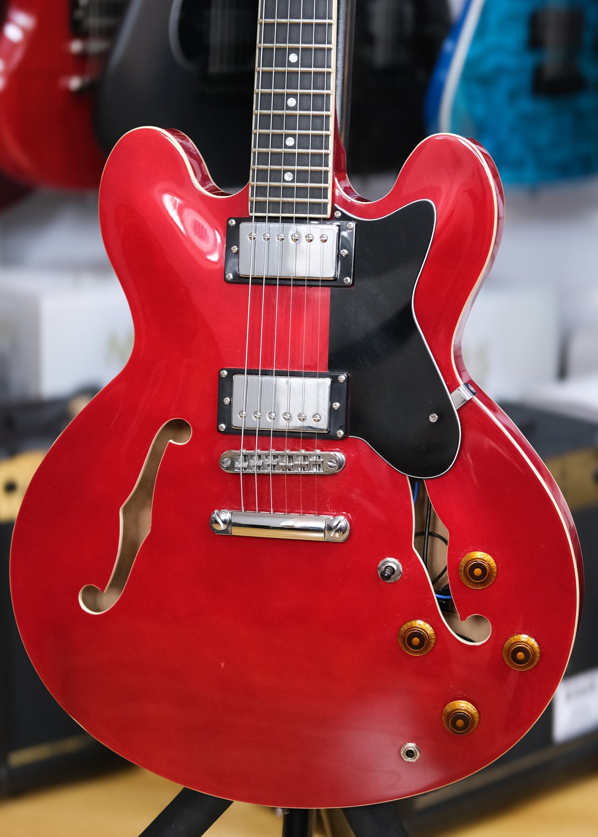 Artist Cherry58DLX Semi-Hollow Electric Guitar (Cherry Red) (Pre-Owned)