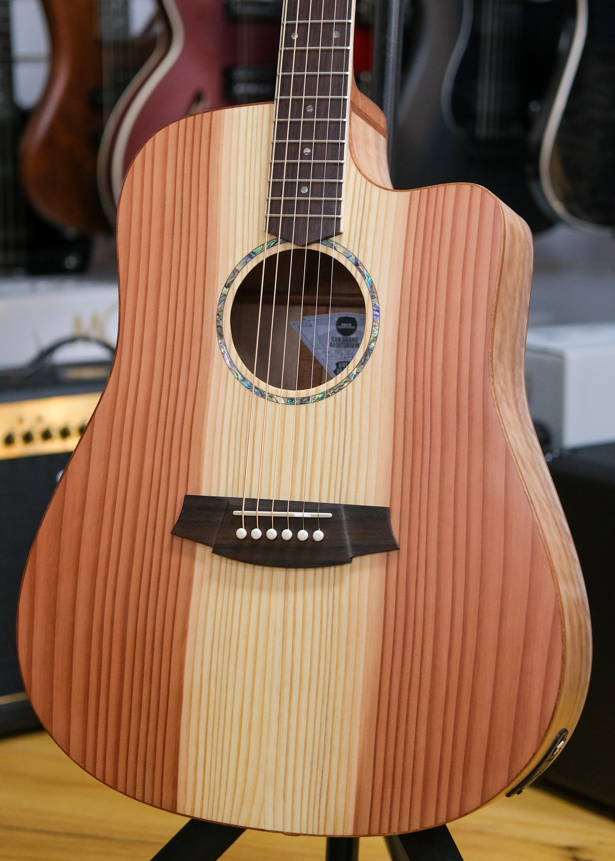 Cole Clark Studio FL Dreadnought Acoustic Electric Guitar with Deluxe Gig Bag (Solid Redwood/Solid Maple)