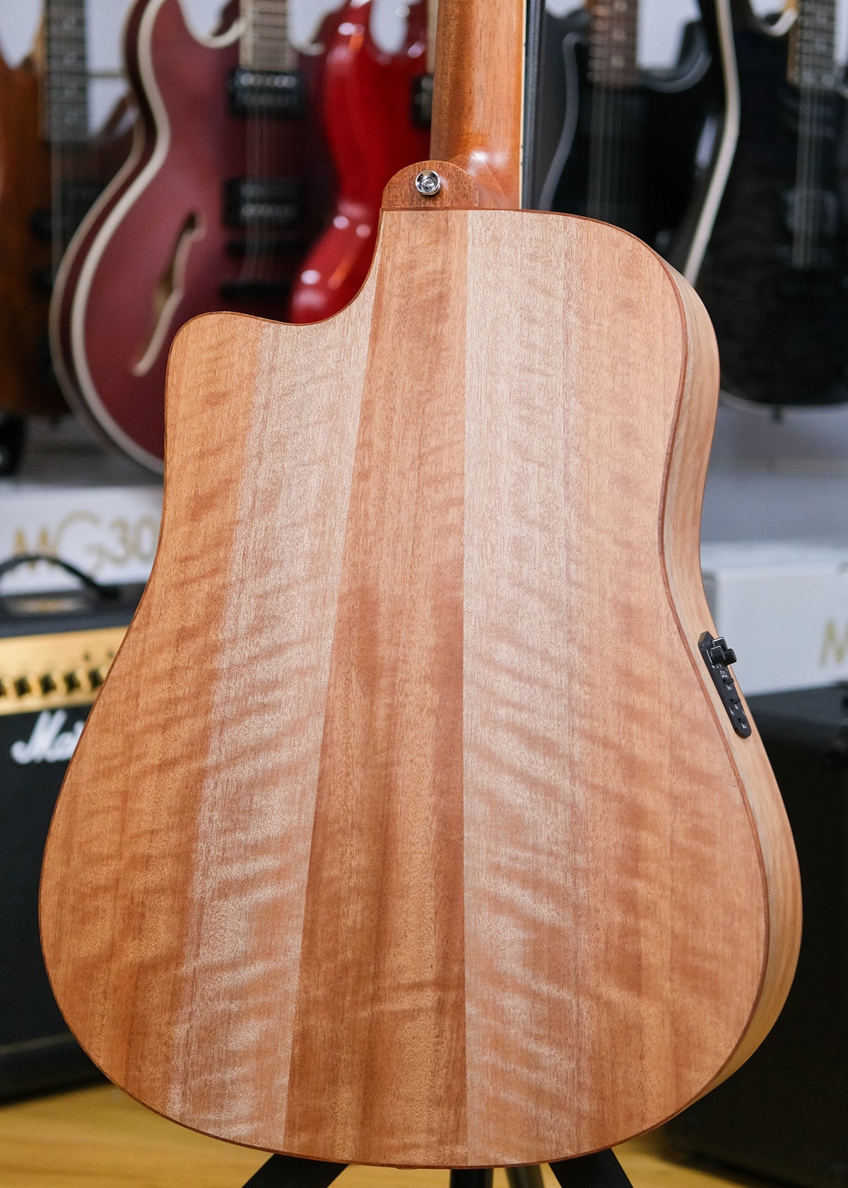 Cole Clark Studio FL Dreadnought Acoustic Electric Guitar with Deluxe Gig Bag (Solid Redwood/Solid Maple)