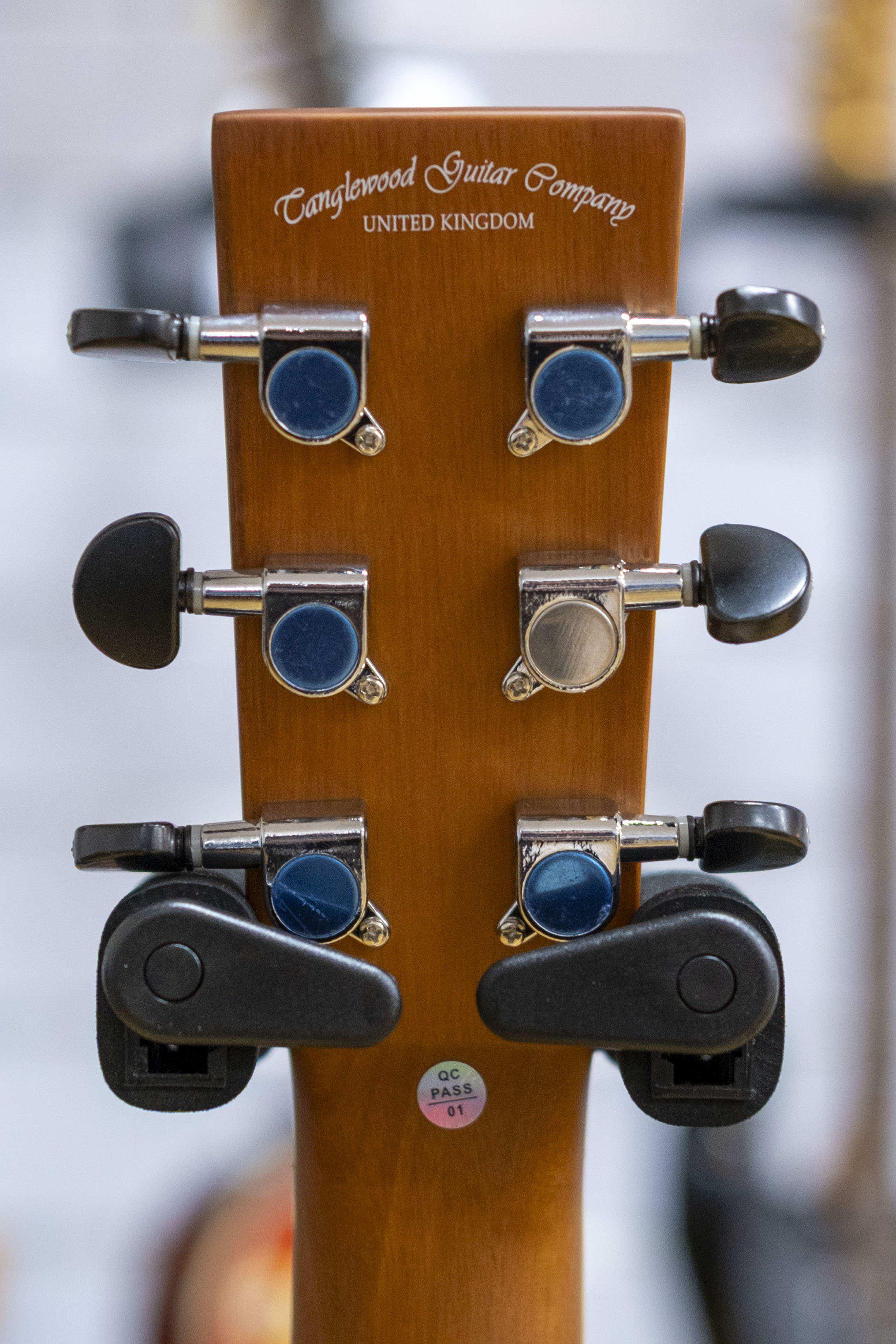 Tanglewood Discovery Exotic Superfolk Acoustic Electric Guitar (All Ebony)