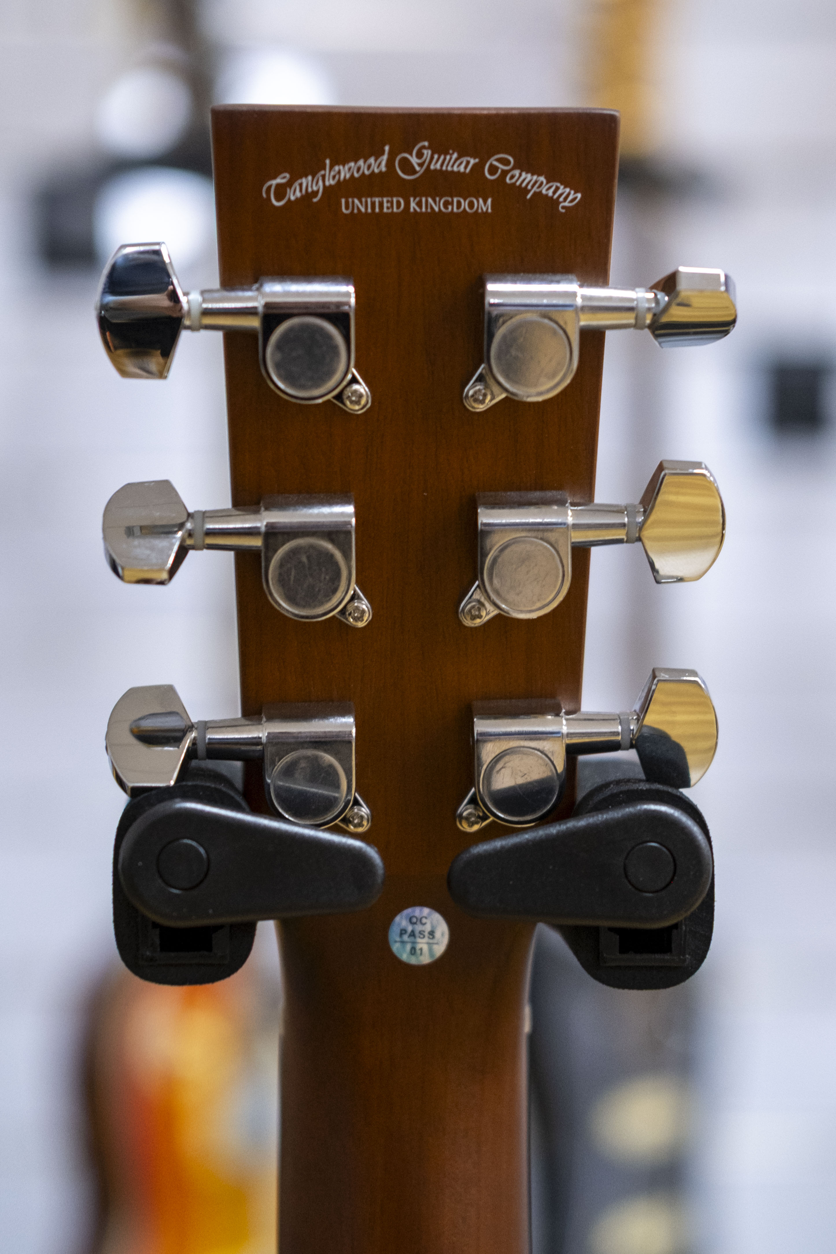 Tanglewood Crossroads Superfolk Acoustic Electric Guitar (Vintage Satin)