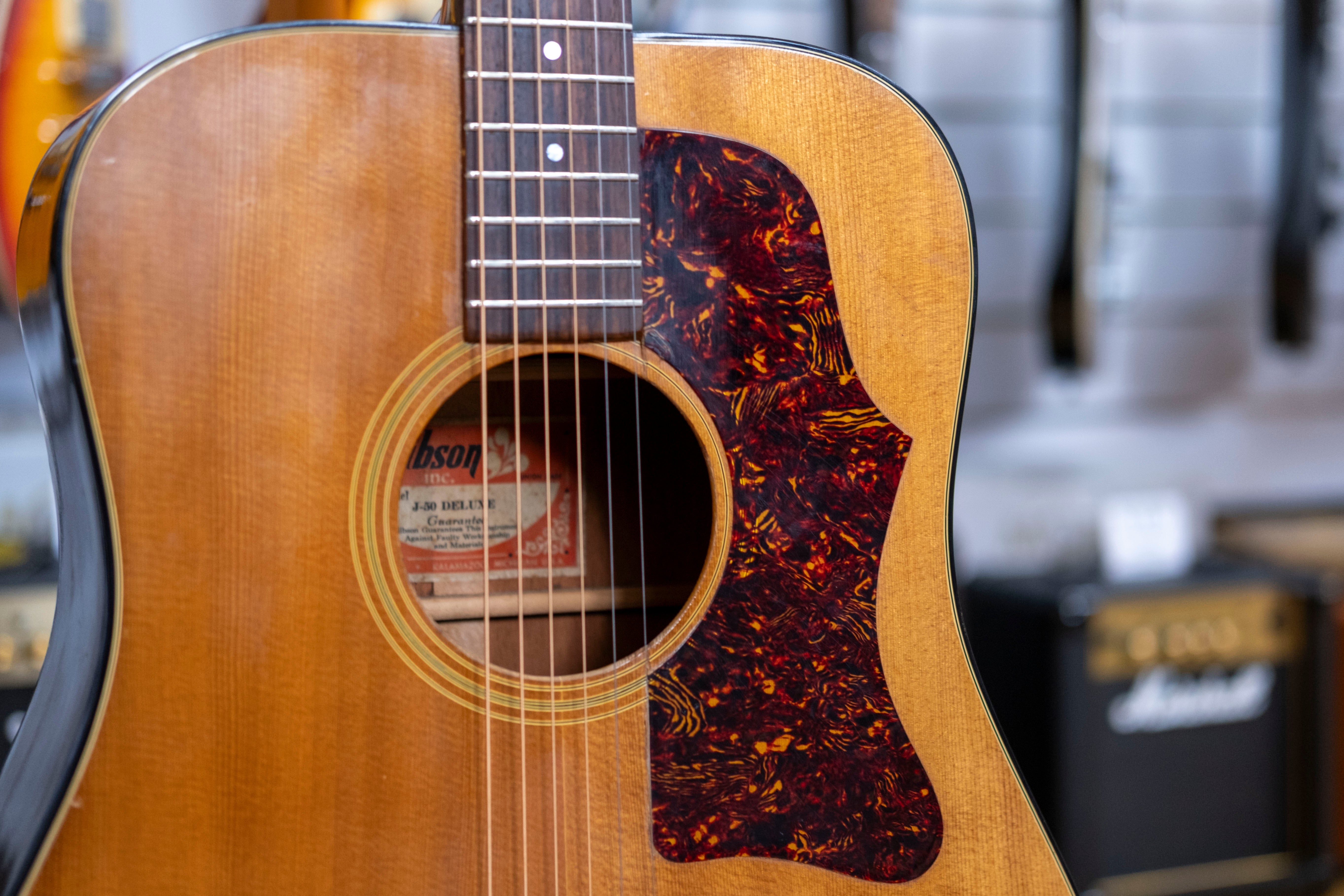 Gibson J-50 Deluxe Acoustic Guitar (Pre-Owned, 1970's)