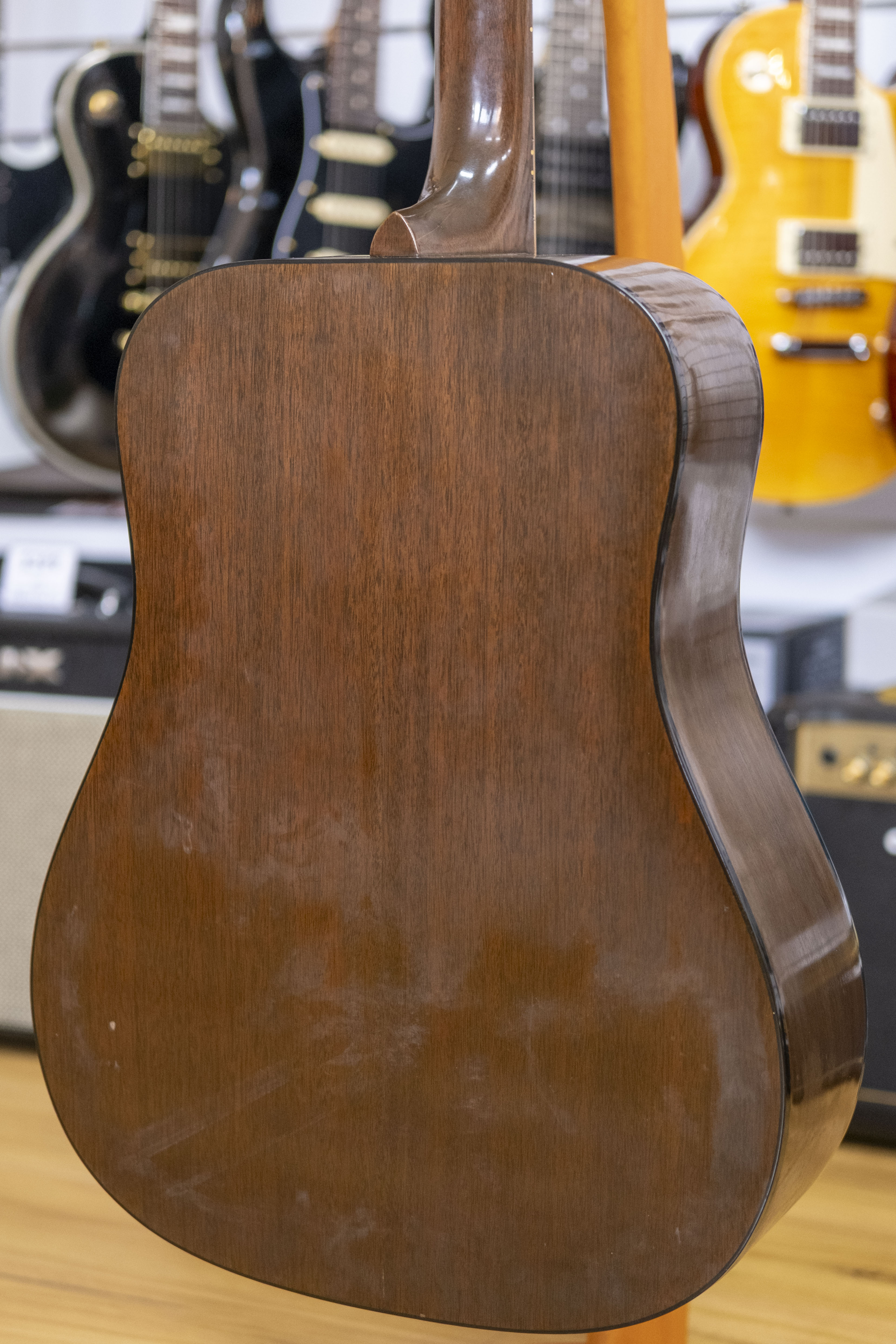 Gibson J-50 Deluxe Acoustic Guitar (Pre-Owned, 1970's)