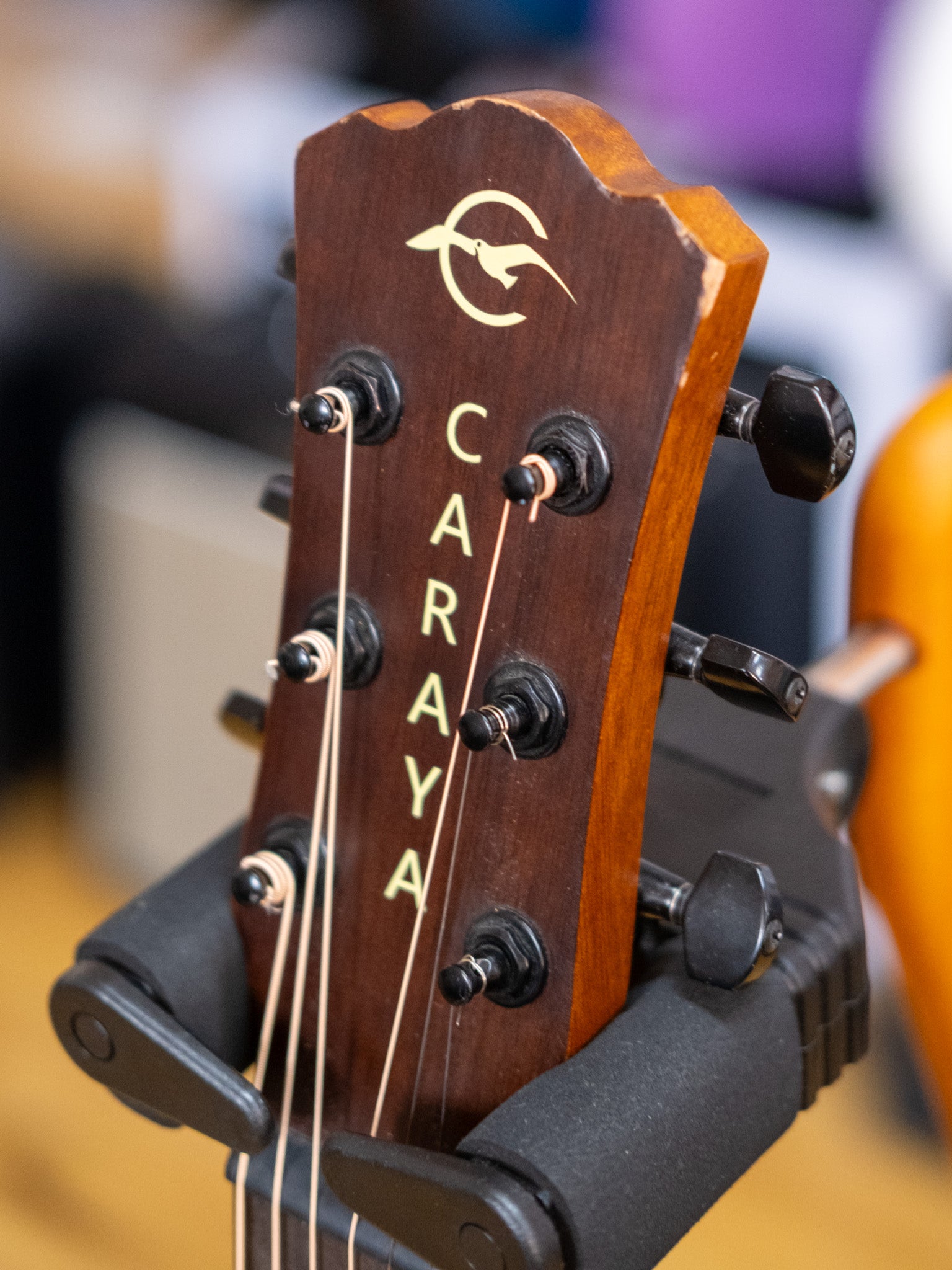 Caraya 34" Safair EQ Travel Acoustic Electric Guitar (Pre-Owned, 2017)