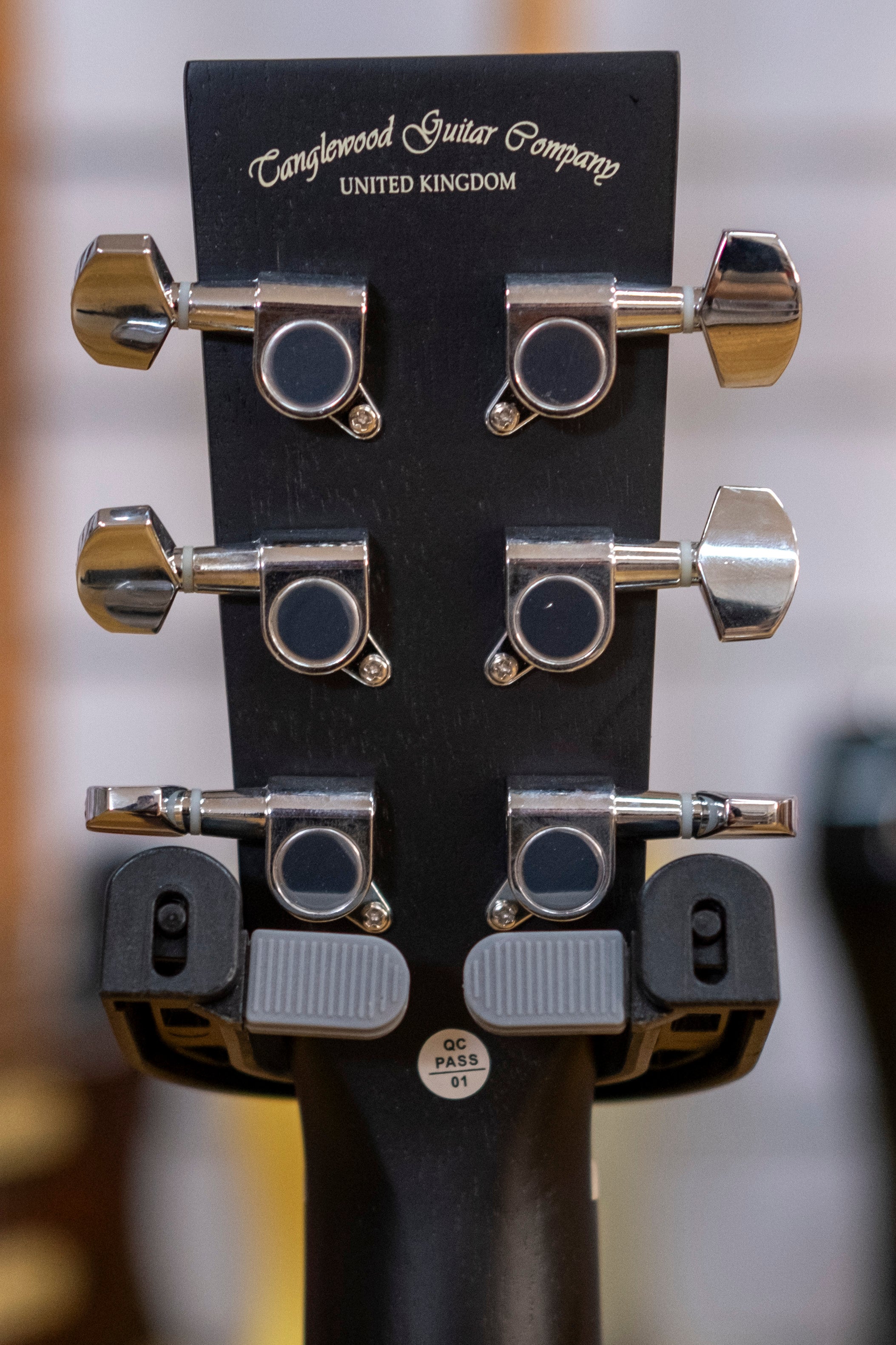 Tanglewood Blackbird Superfolk Acoustic Electric Guitar