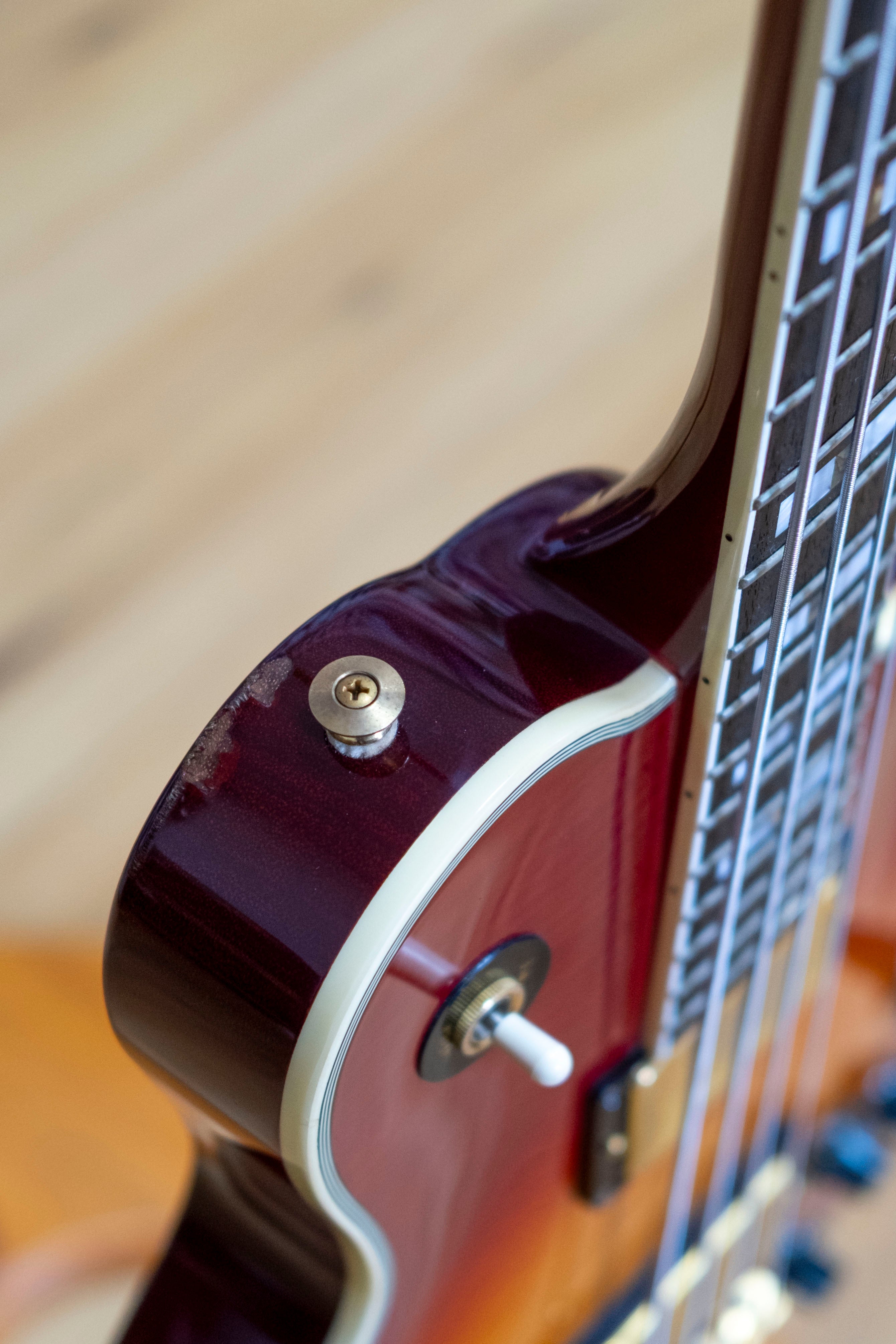 Greco LGB-100 Short Scale Bass Guitar (Cherry Sunburst) (Pre-Owned, 2000 MIJ)