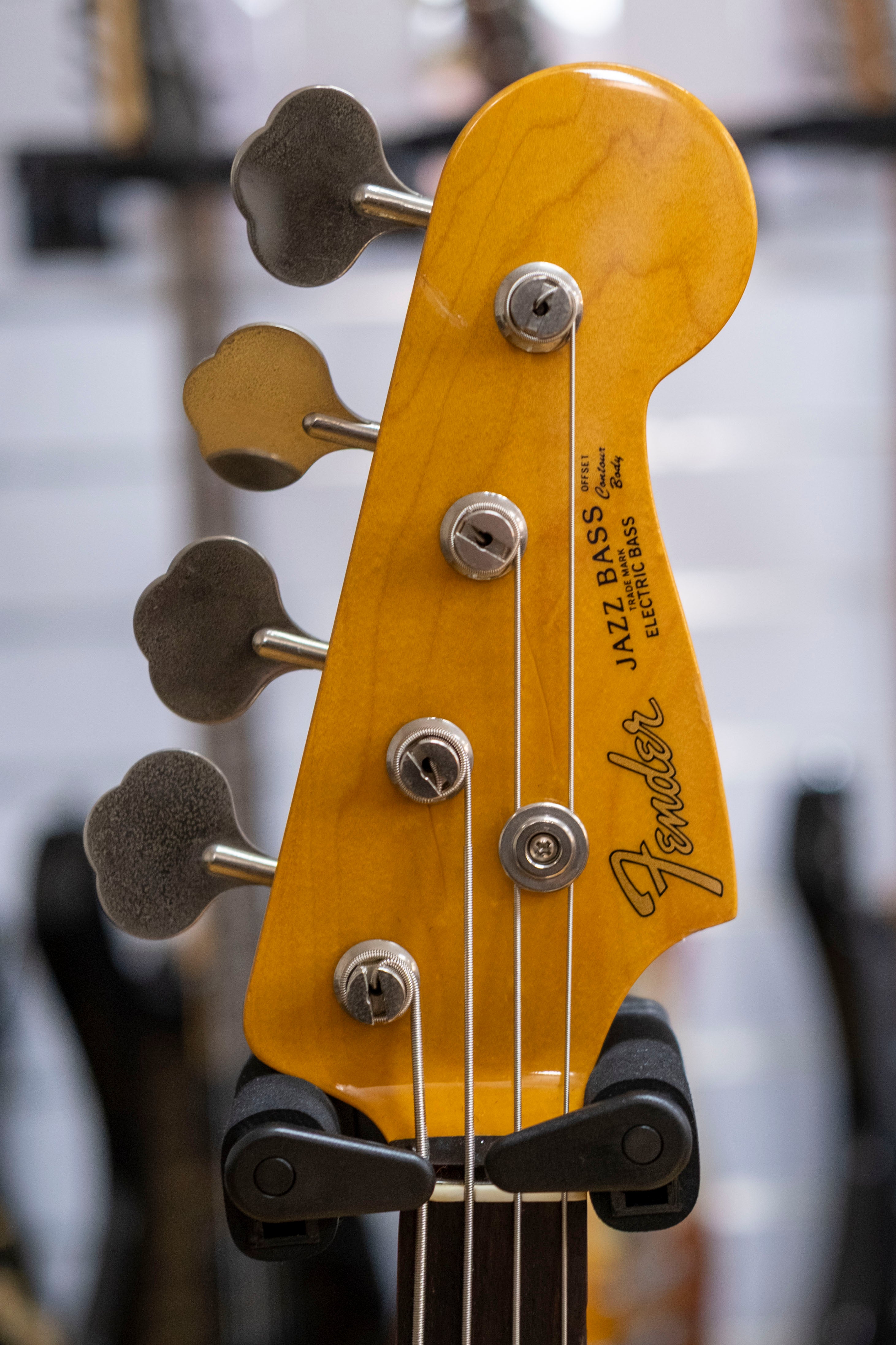 Fender JB-62 Jazz Bass Guitar (3-Tone Sunburst) (Pre-Owned, 2004 MIJ)