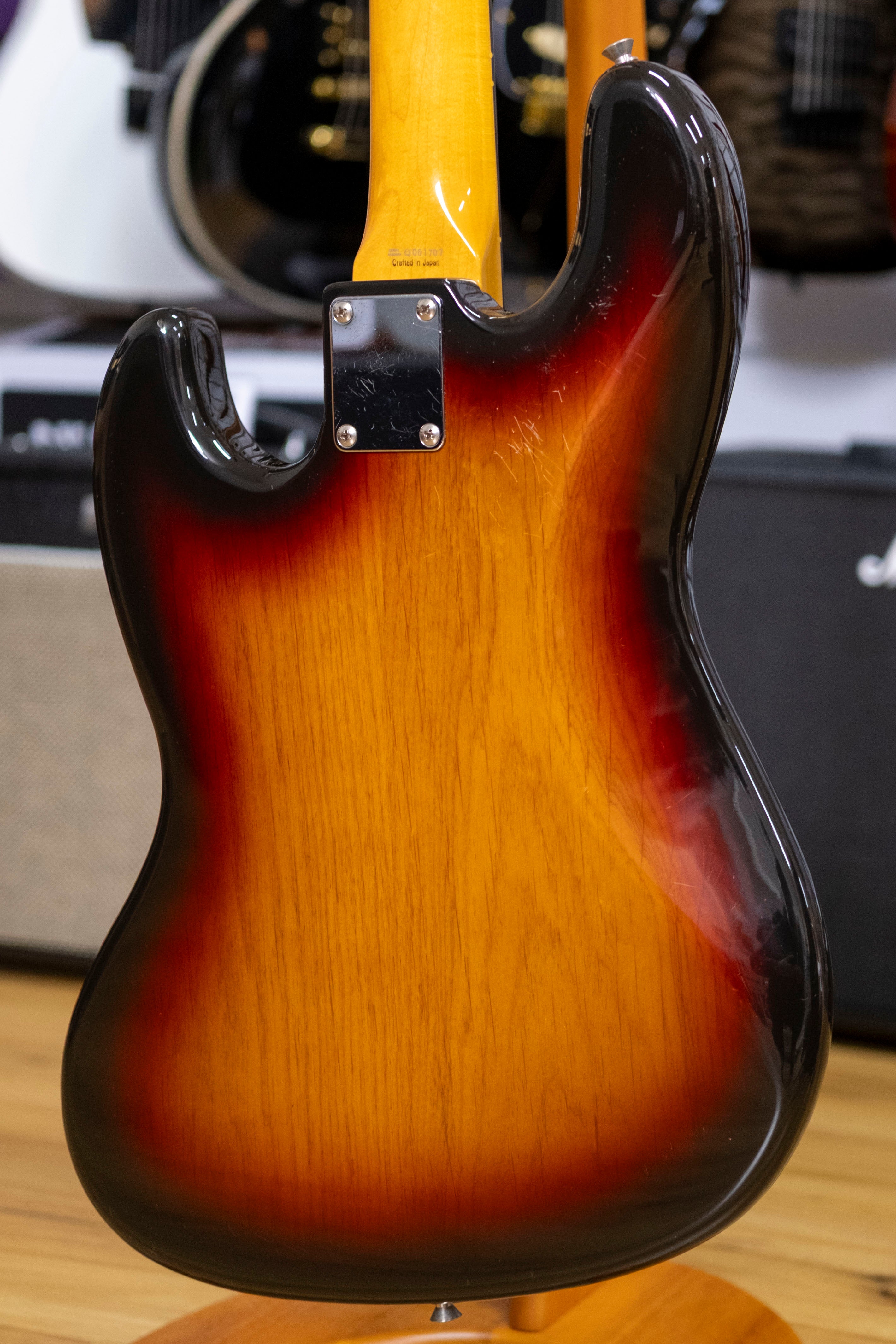 Fender JB-62 Jazz Bass Guitar (3-Tone Sunburst) (Pre-Owned, 2004 MIJ)