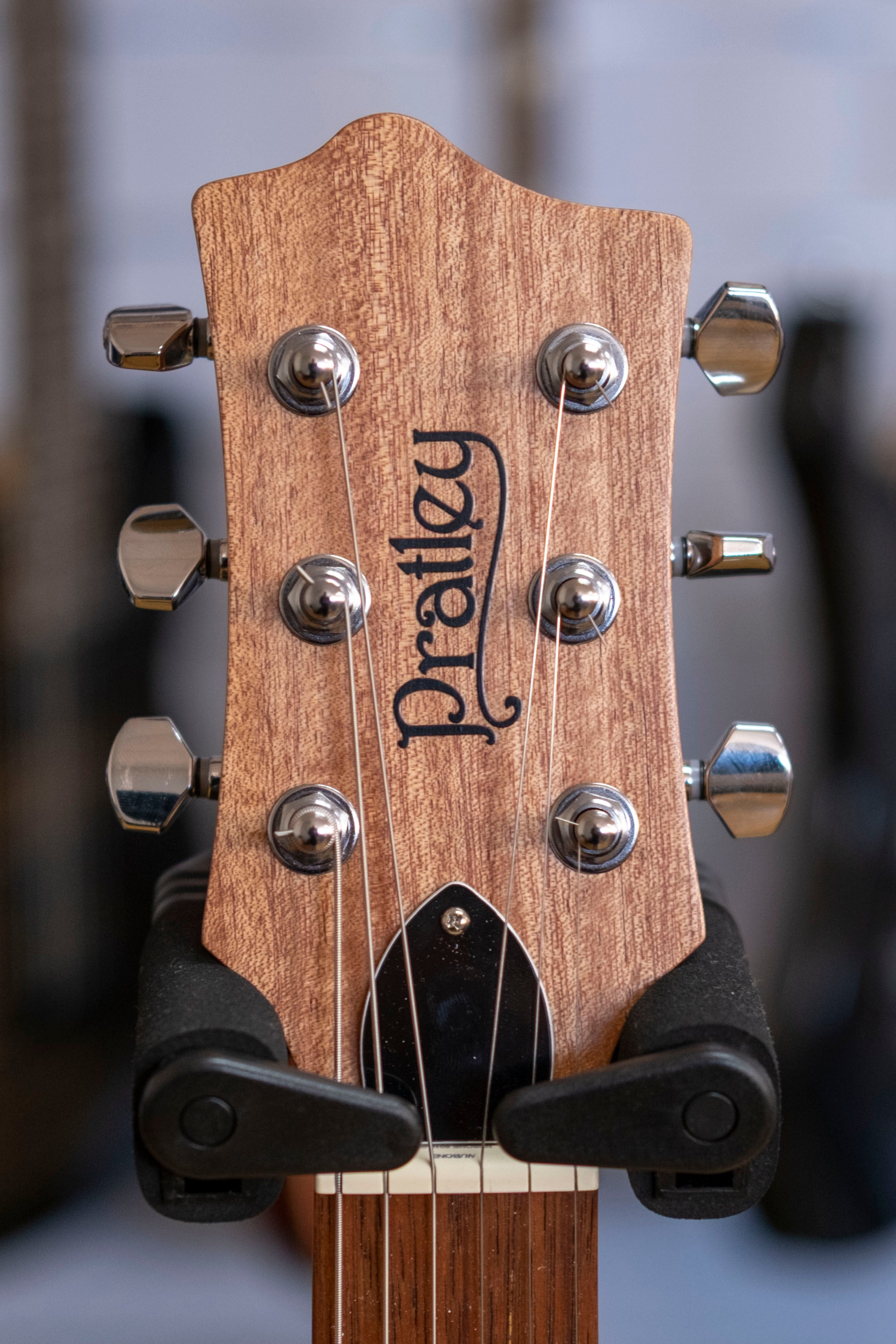 Pratley DVR Single Cutaway Electric Guitar (Natural Black)