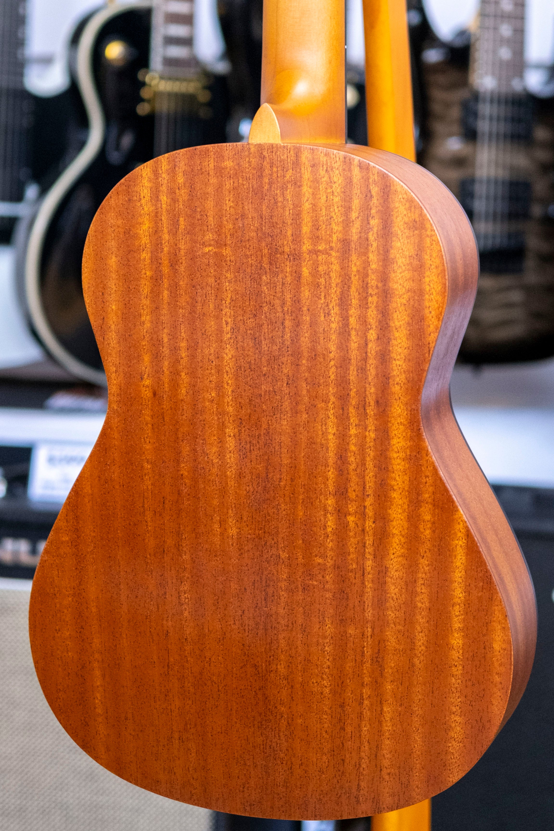 Valencia 200 Series 1/2 Size Nylon String Classical Guitar (Antique Natural)