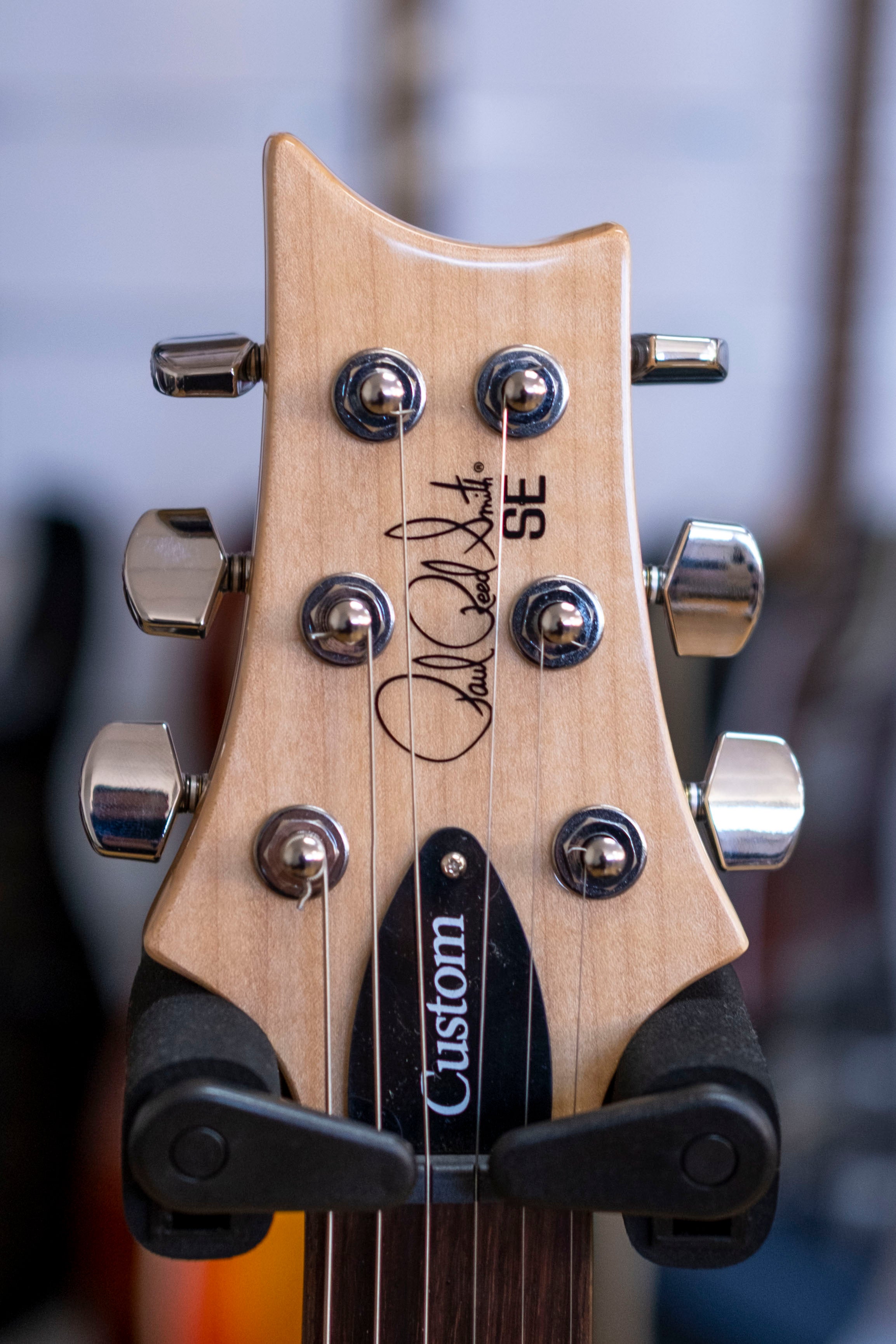 PRS SE Custom 24-08 Electric Guitar with Gig Bag (Blood Orange)