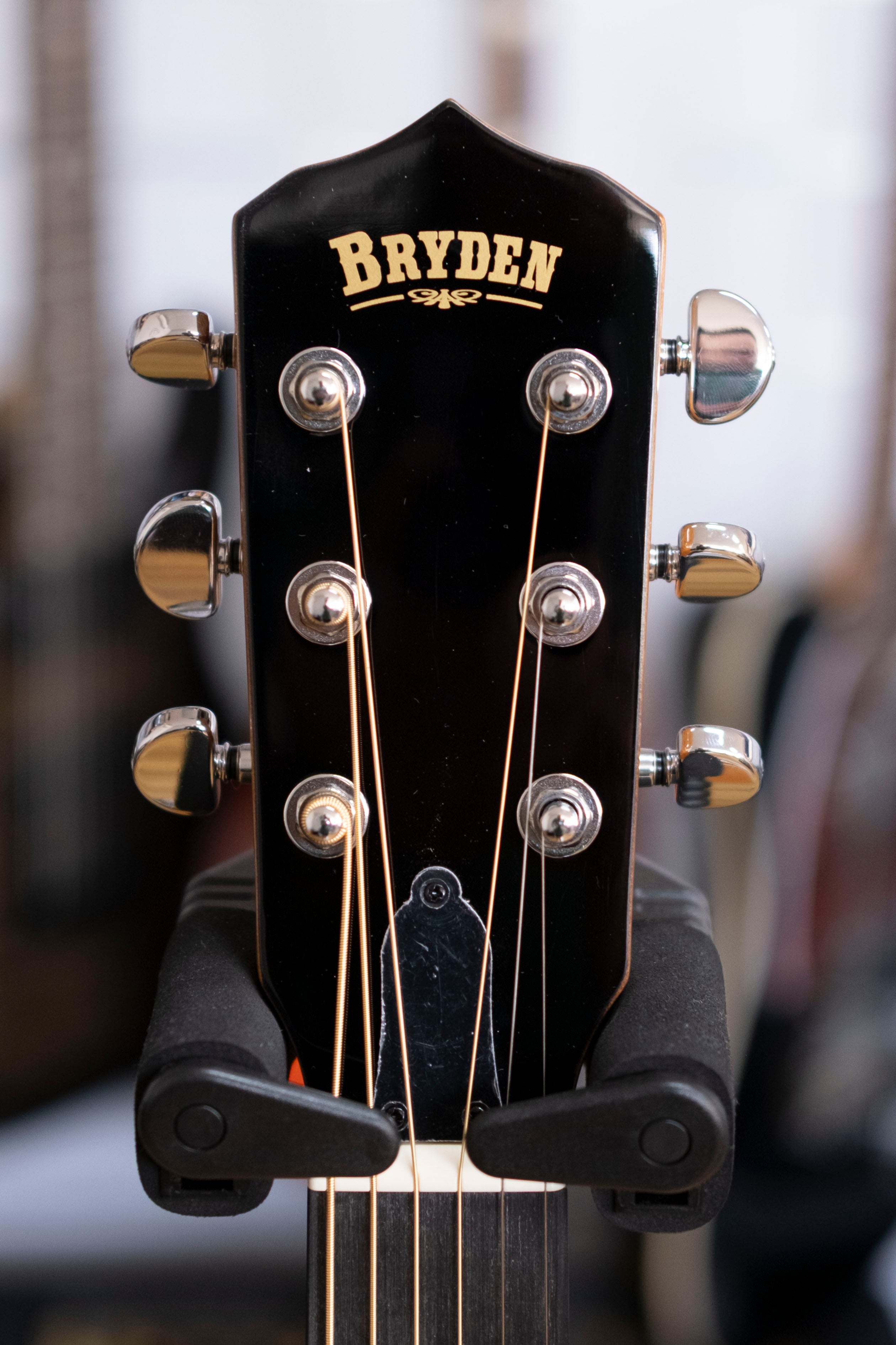 Bryden 6-String Banjo Ganjo (Gloss Vintage Burst)