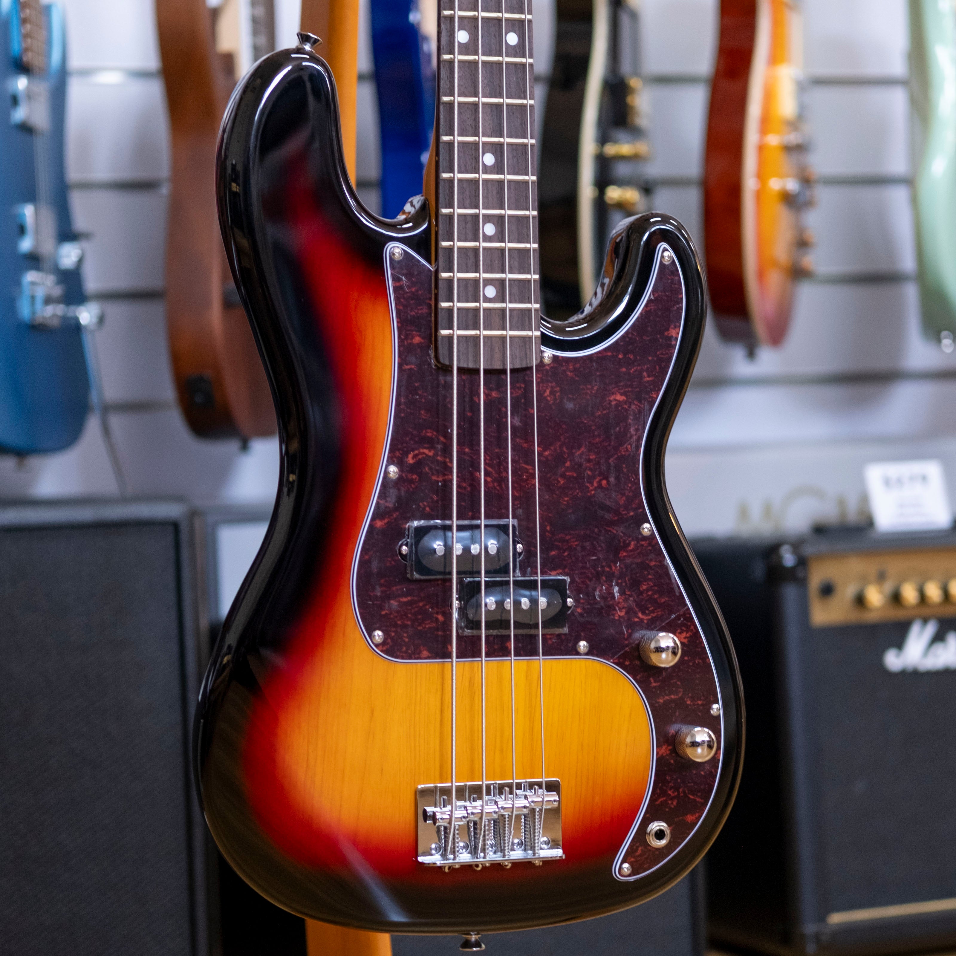 SX VTG Series 3/4 Size Bass Guitar with Gig Bag (Tobacco Sunburst)