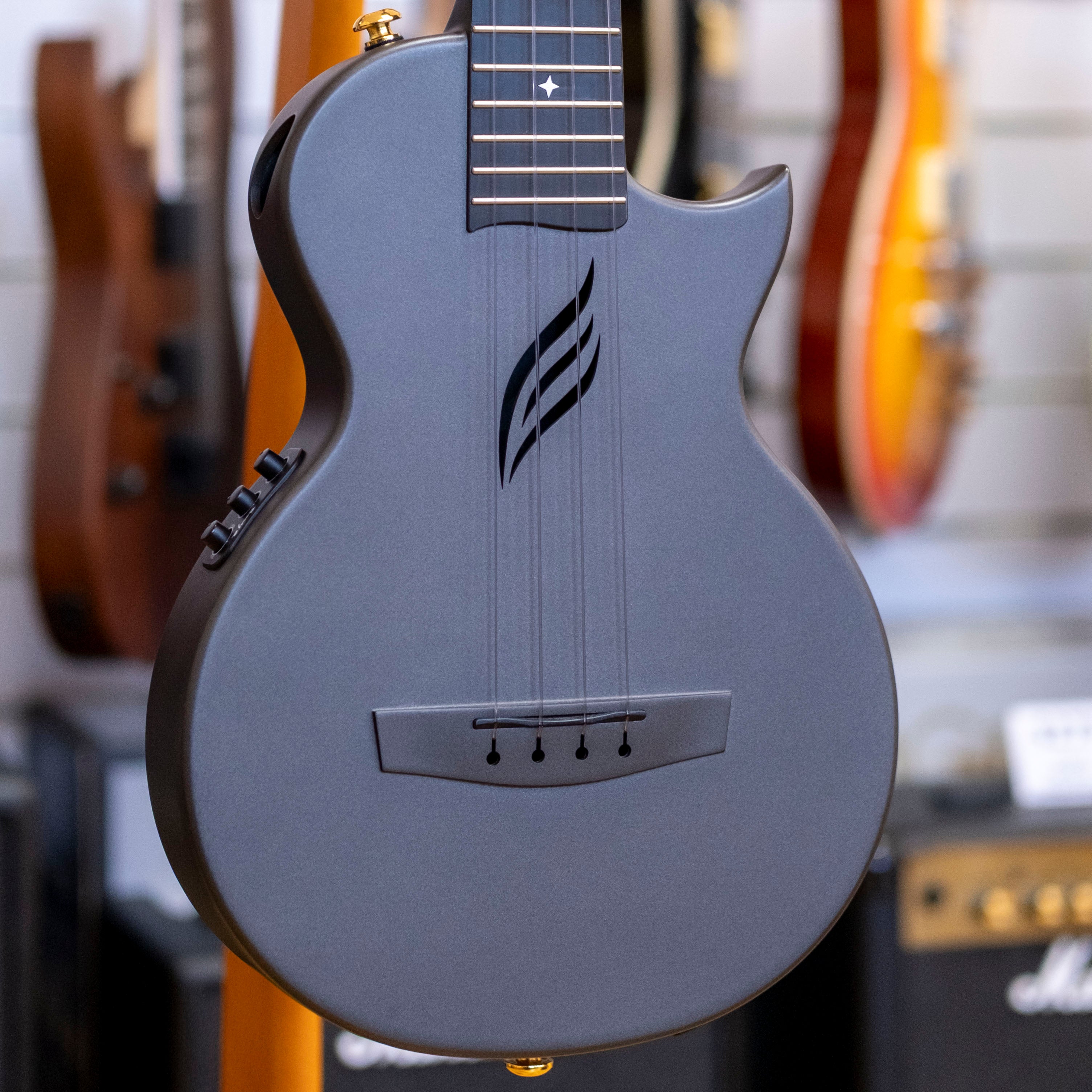 Enya Nova U Carbon Electric Tenor Ukulele (Black) (Pre-Owned)