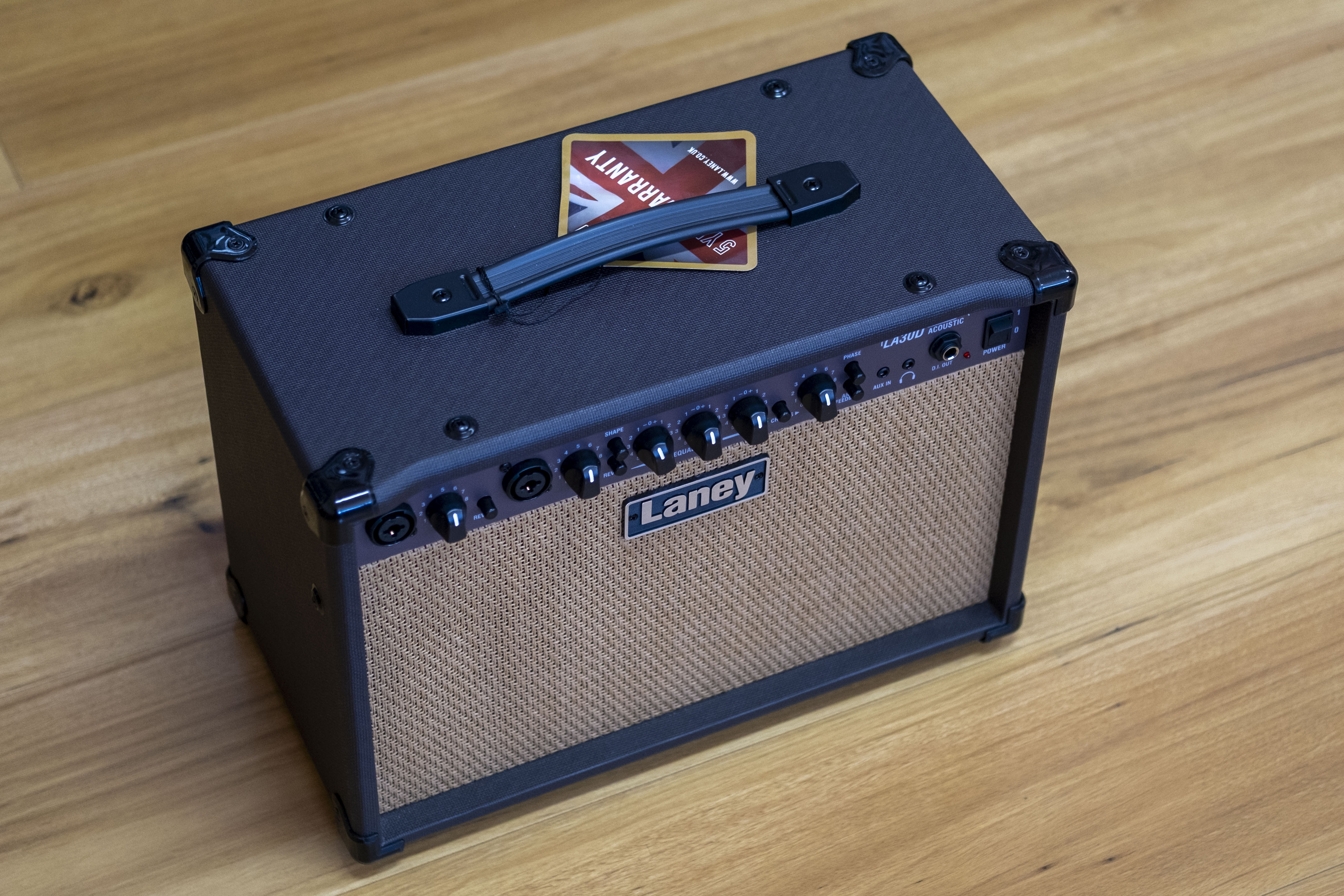 Laney LA30D 30-Watt Dual Channel Acoustic Guitar Amplifier(Pre-Owned)