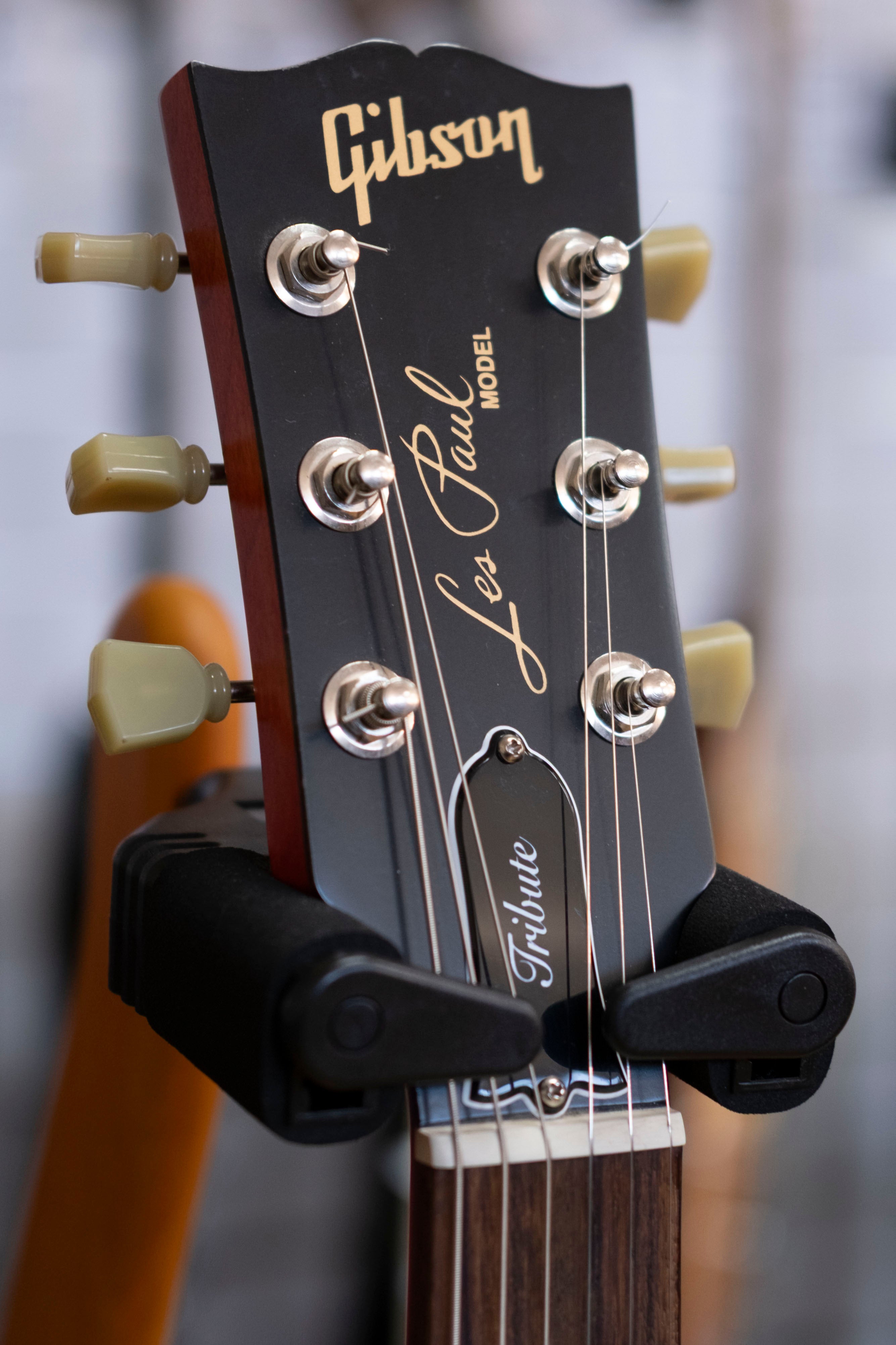 Gibson Les Paul Tribute Electric Guitar (Satin Cherry Sunburst) (2019)