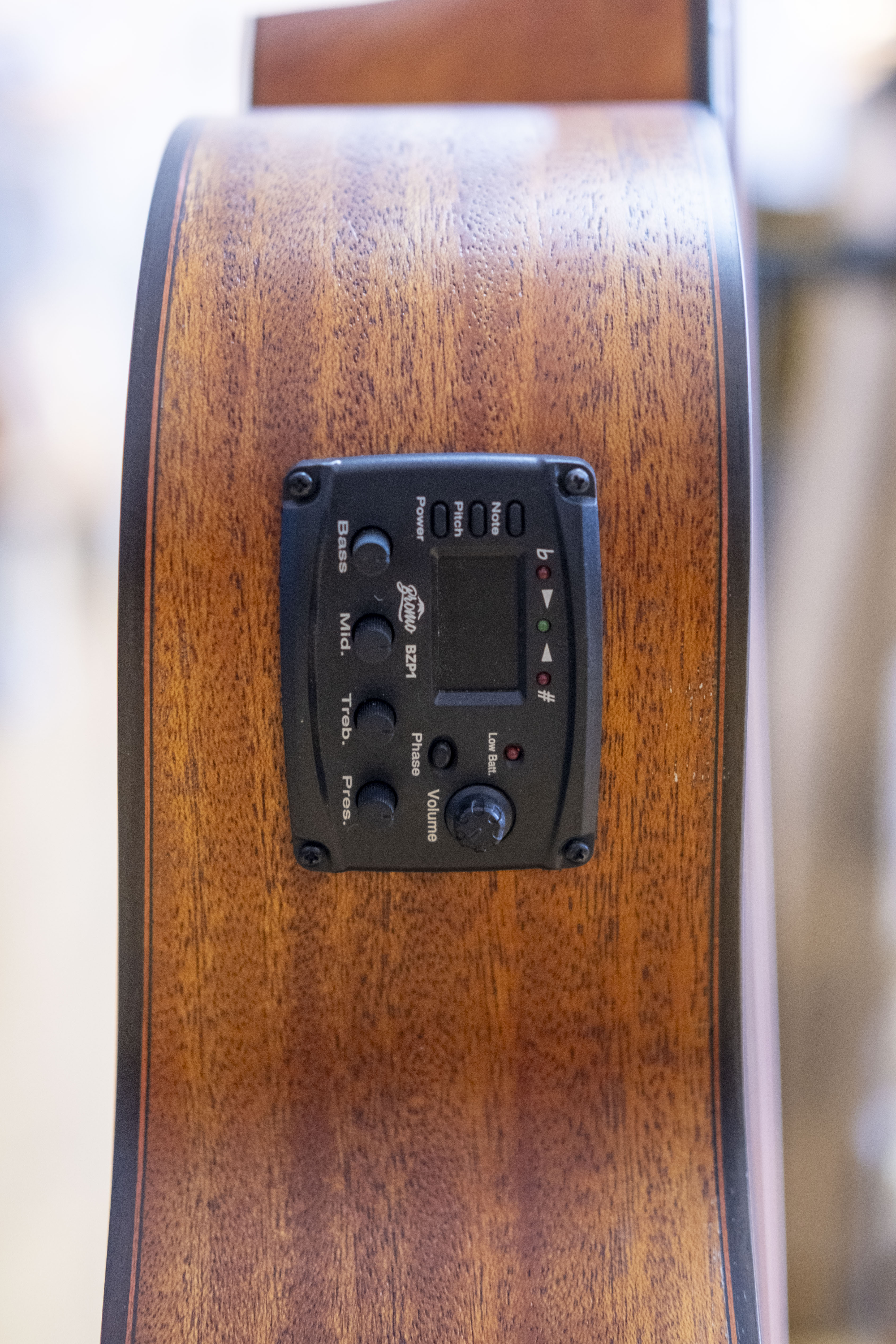 Bromo BAT2MCE Tahoma Series Grand Auditorium Acoustic Electric Guitar (Solid Mahogany Top)