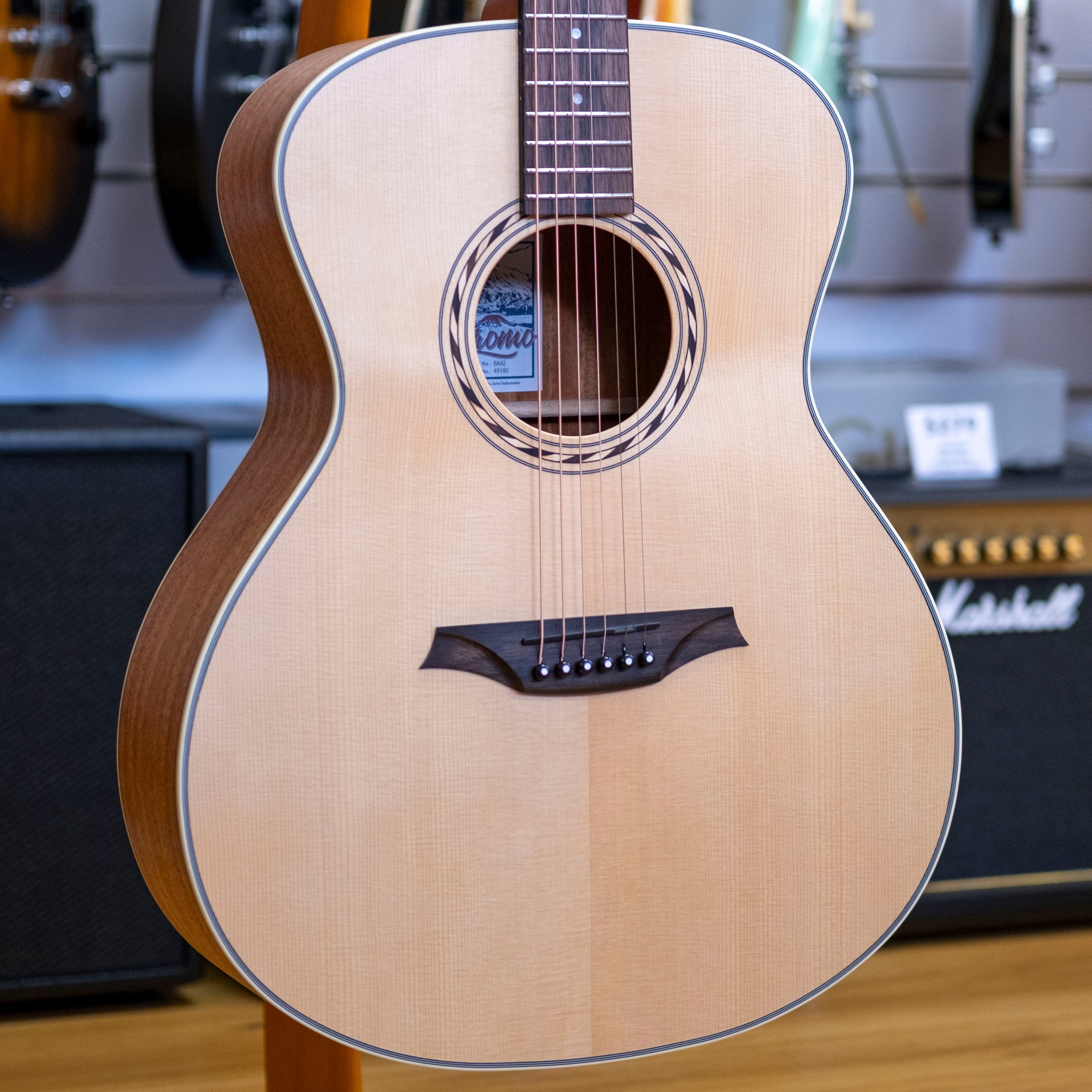 Bromo BAA2 Appalachia Series Grand Auditorium Acoustic Guitar