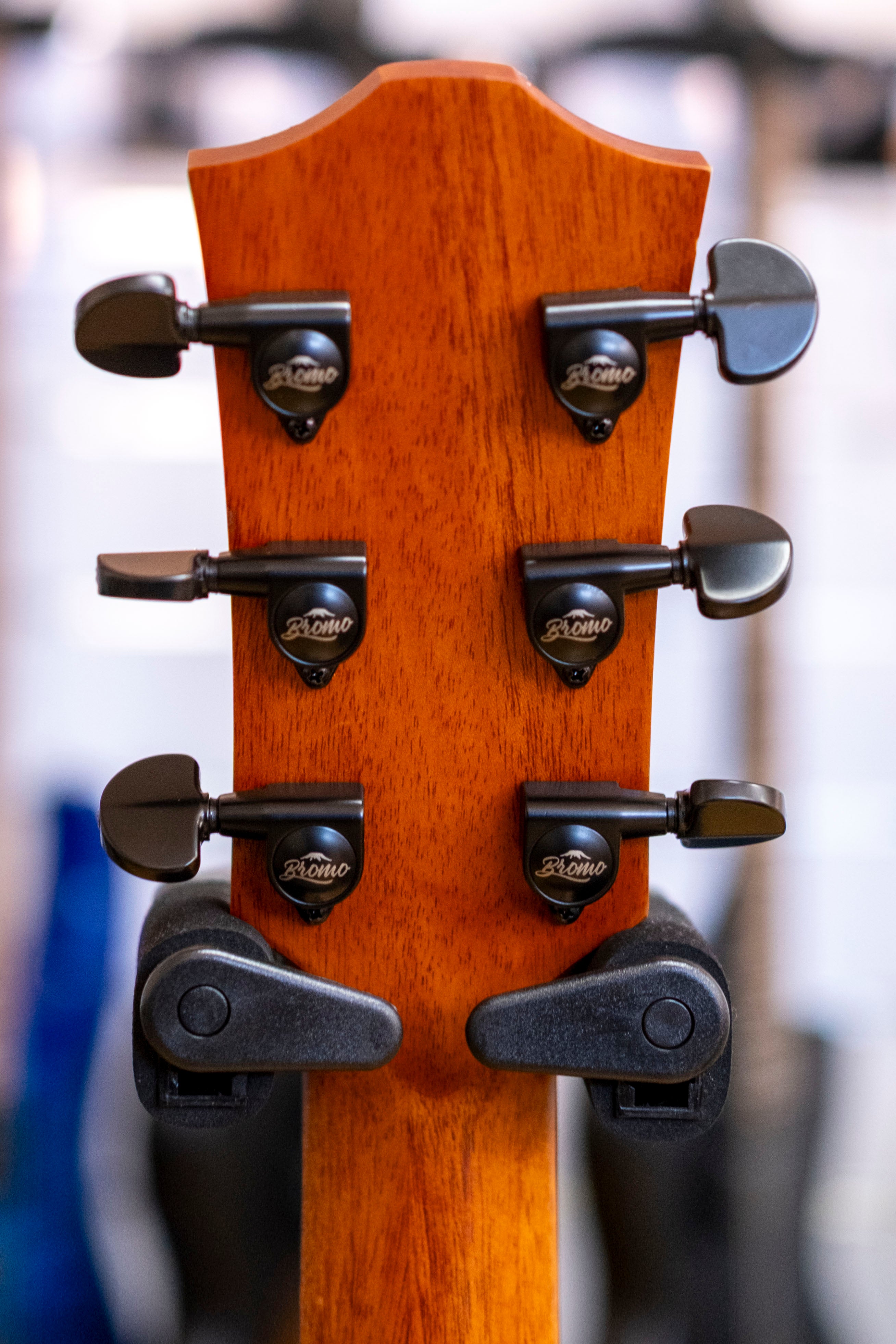 Bromo BAA2 Appalachia Series Grand Auditorium Acoustic Guitar