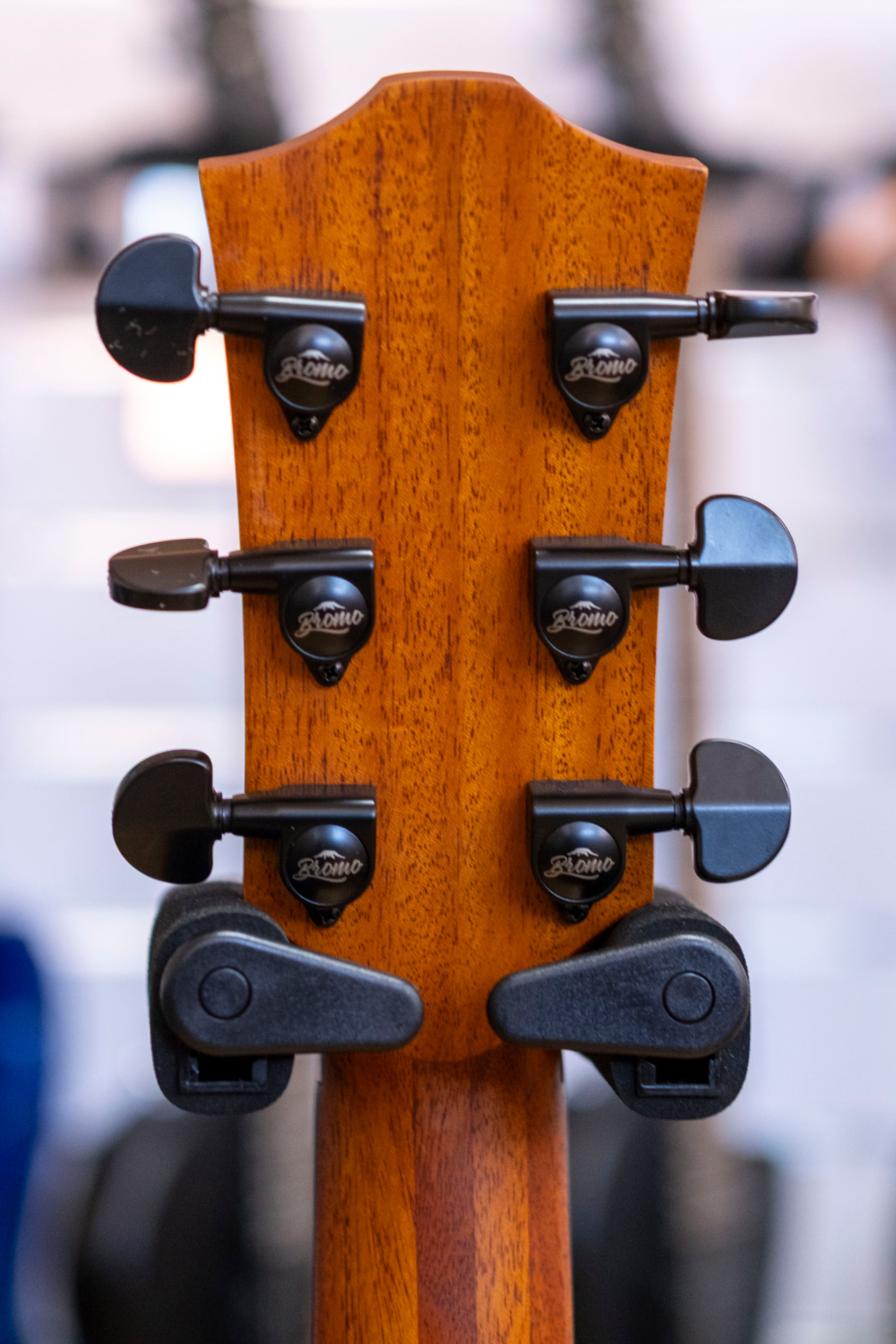 Bromo BAA2CE Appalachia Series Grand Auditorium Acoustic Electric Guitar