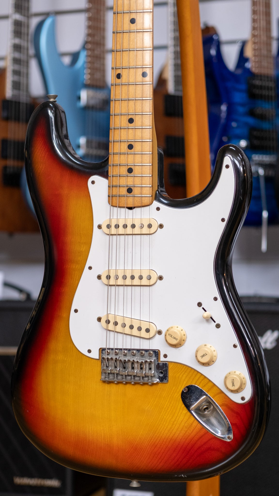 Yamaha SR-400 Super R'nroller 400 Electric Guitar (3-Tone Sunburst) (Pre-Owned, 1980 MIJ)