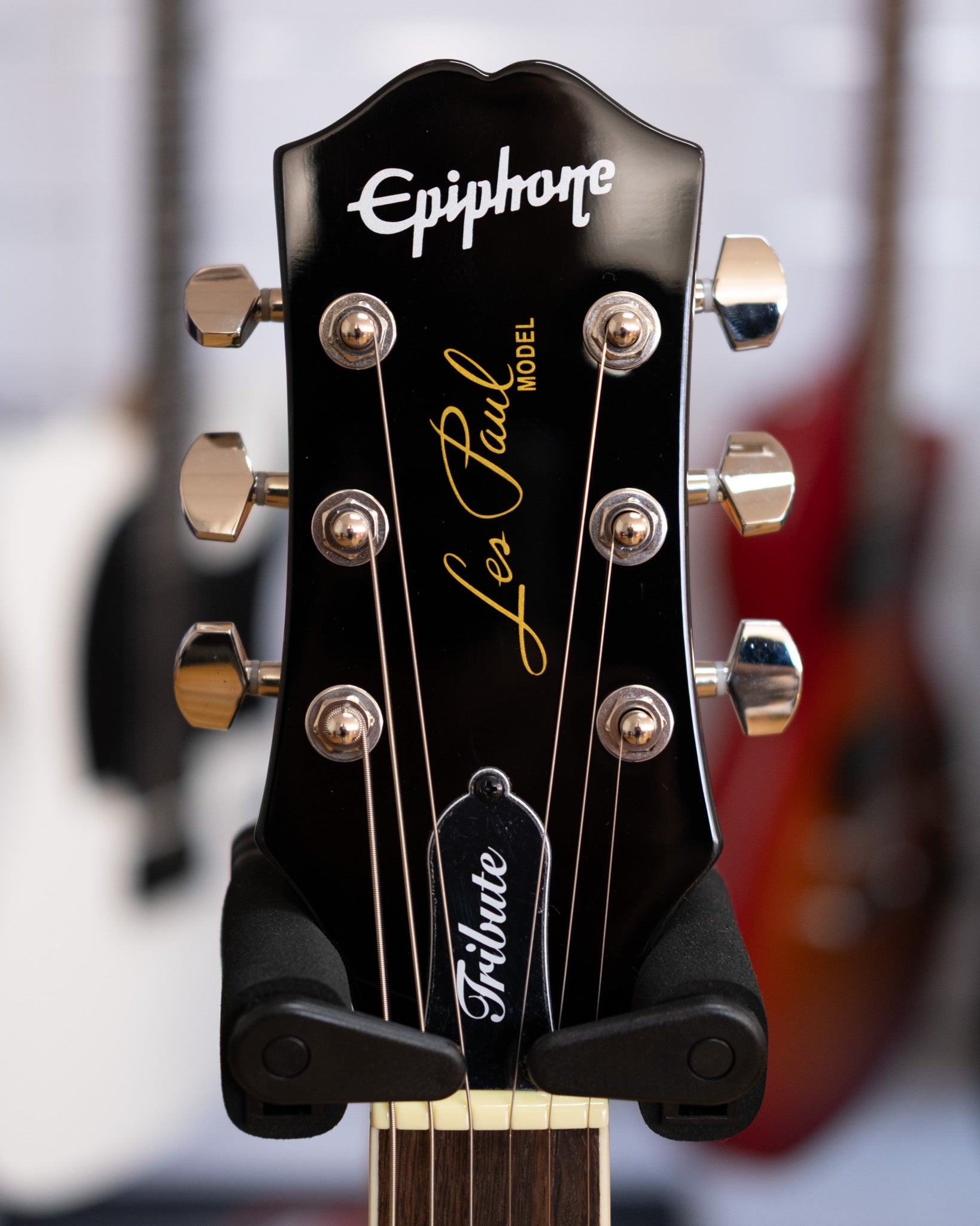 Epiphone Les Paul Tribute Electric Guitar (Vintage Sunburst)
