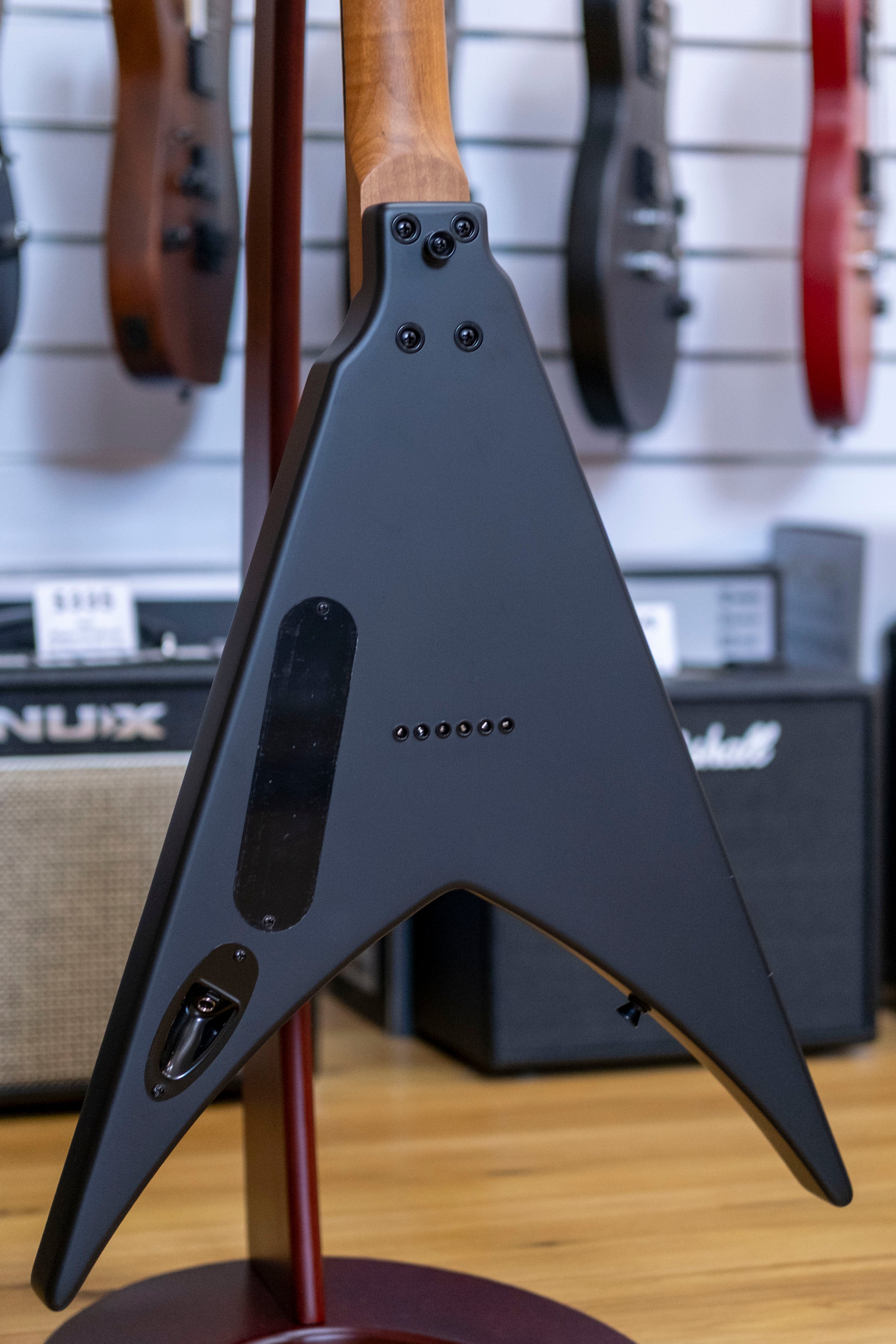 Spira V-400 Electric Guitar (Satin Black)