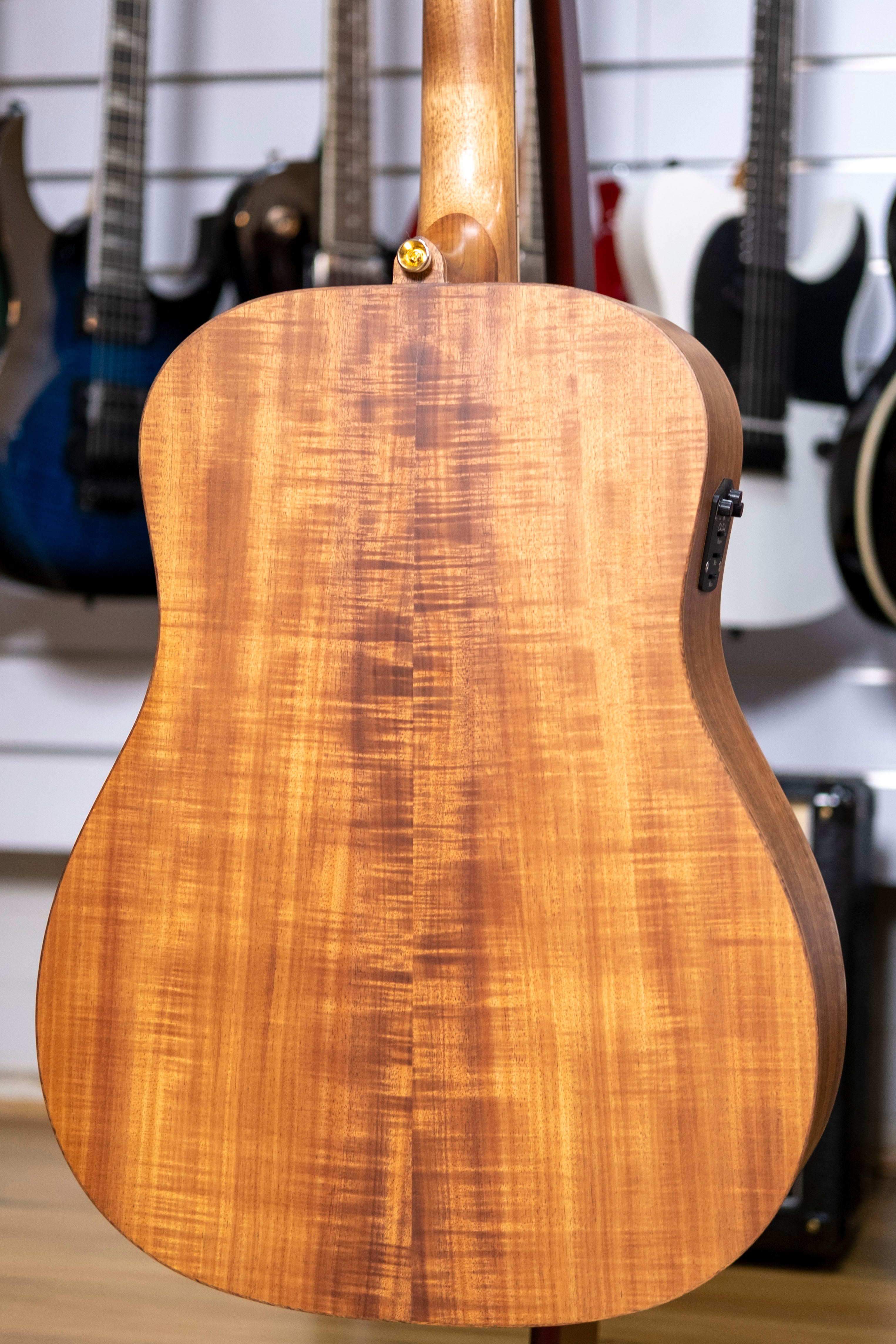 Cole Clark Master Grade Dreadnought Acoustic Electric Guitar with Hardcase (Huon Pine/Blackwood) (Pre-Owned, 2023)