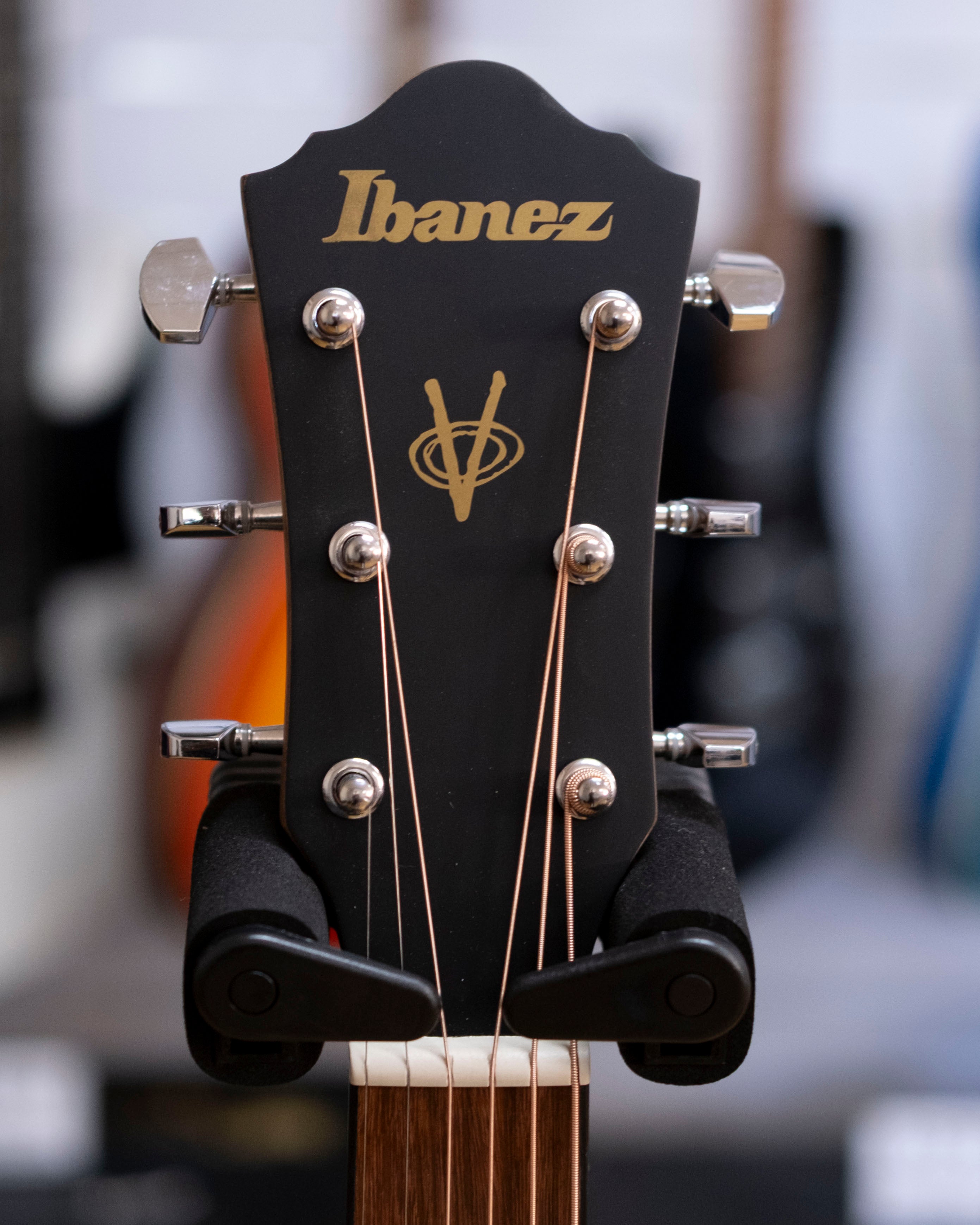 Ibanez V40LCE V Series Left Handed Dreadnought Acoustic Electric Guitar (Open Pore Natural)
