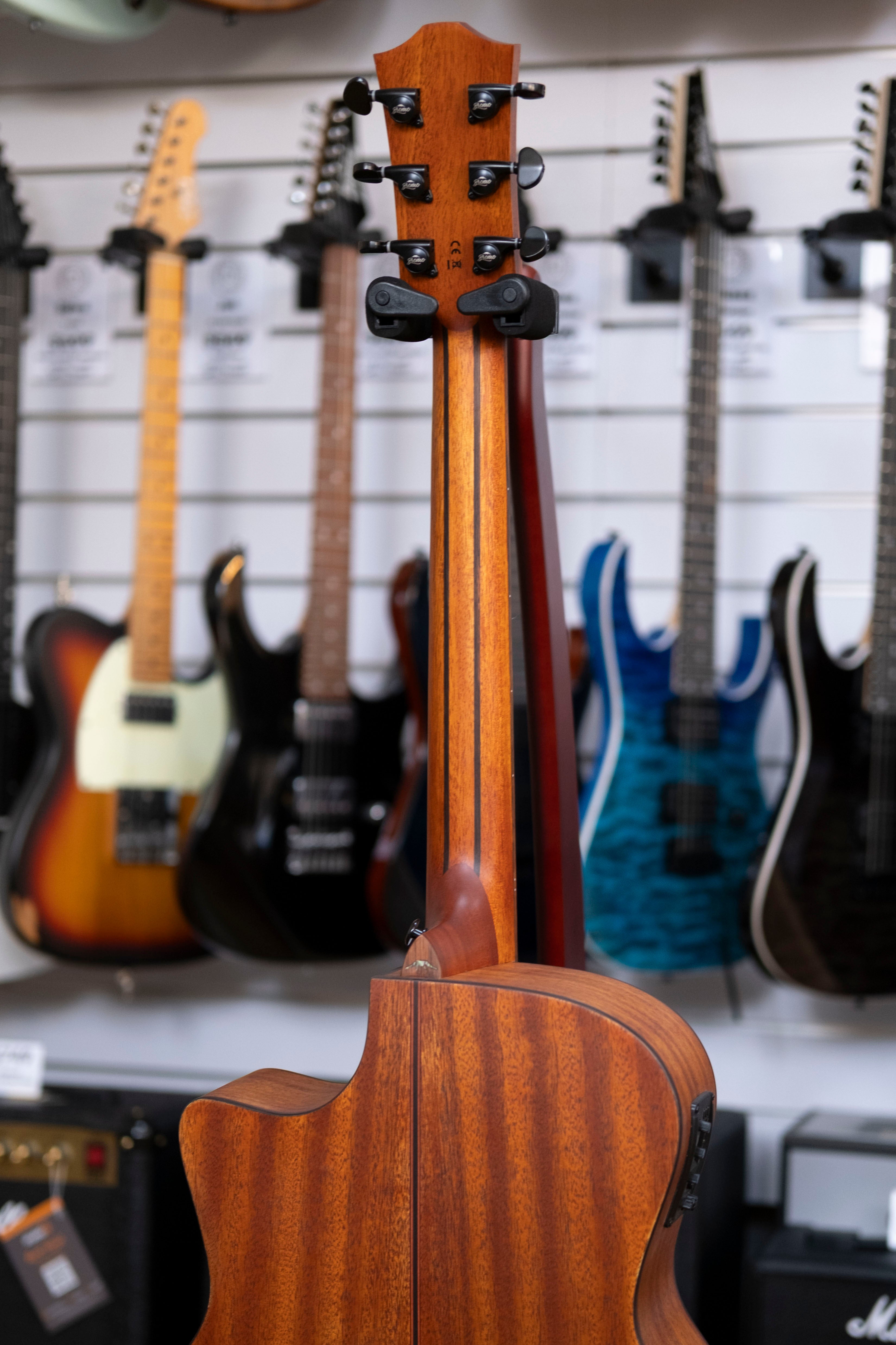 Bromo Tahoma Series Grand Auditorium Acoustic Electric Guitar (Solid Mahogany Top)