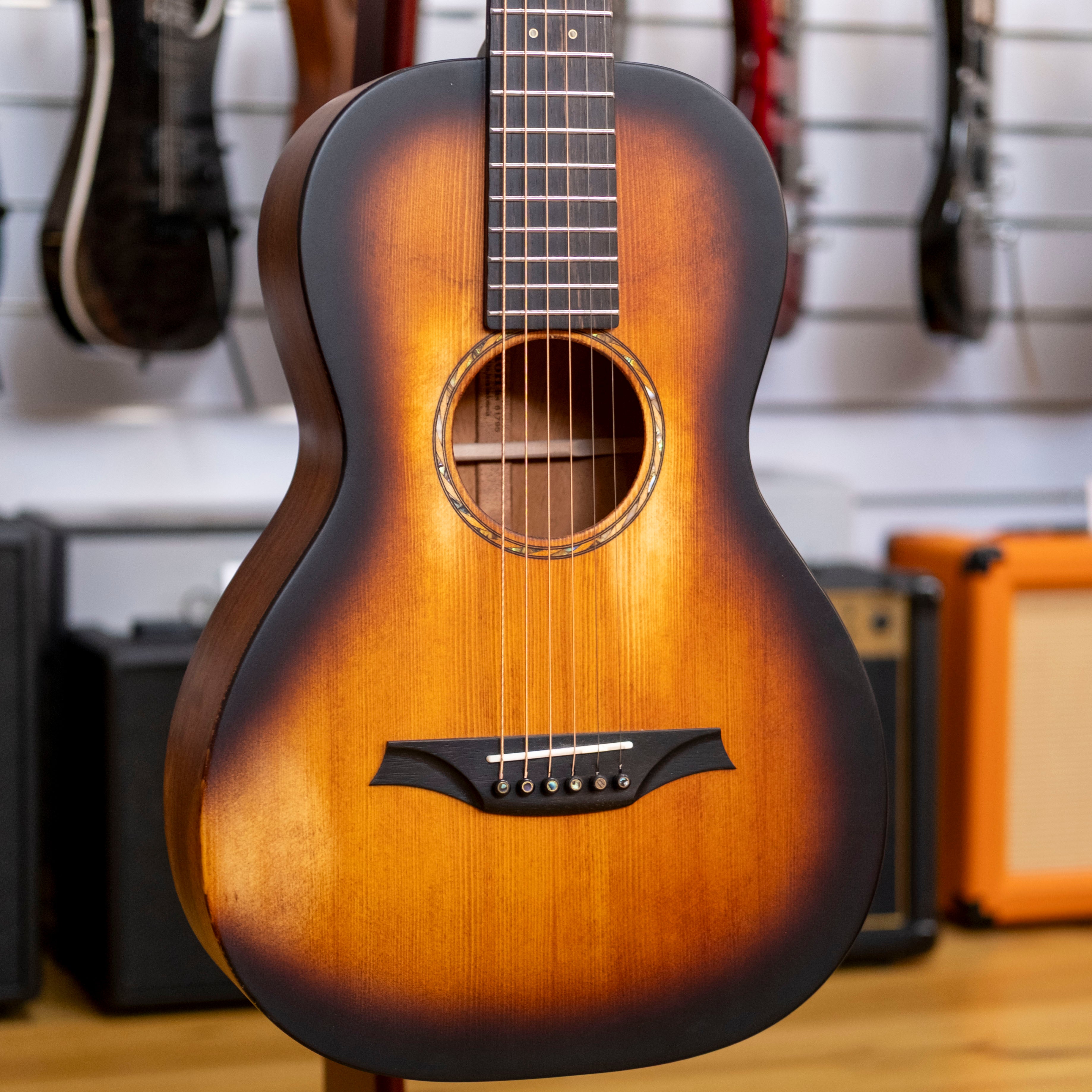 Bromo Rocky Mountain Parlour Acoustic Guitar (Historic Sunburst) (Solid Spruce/Solid Mahogany)