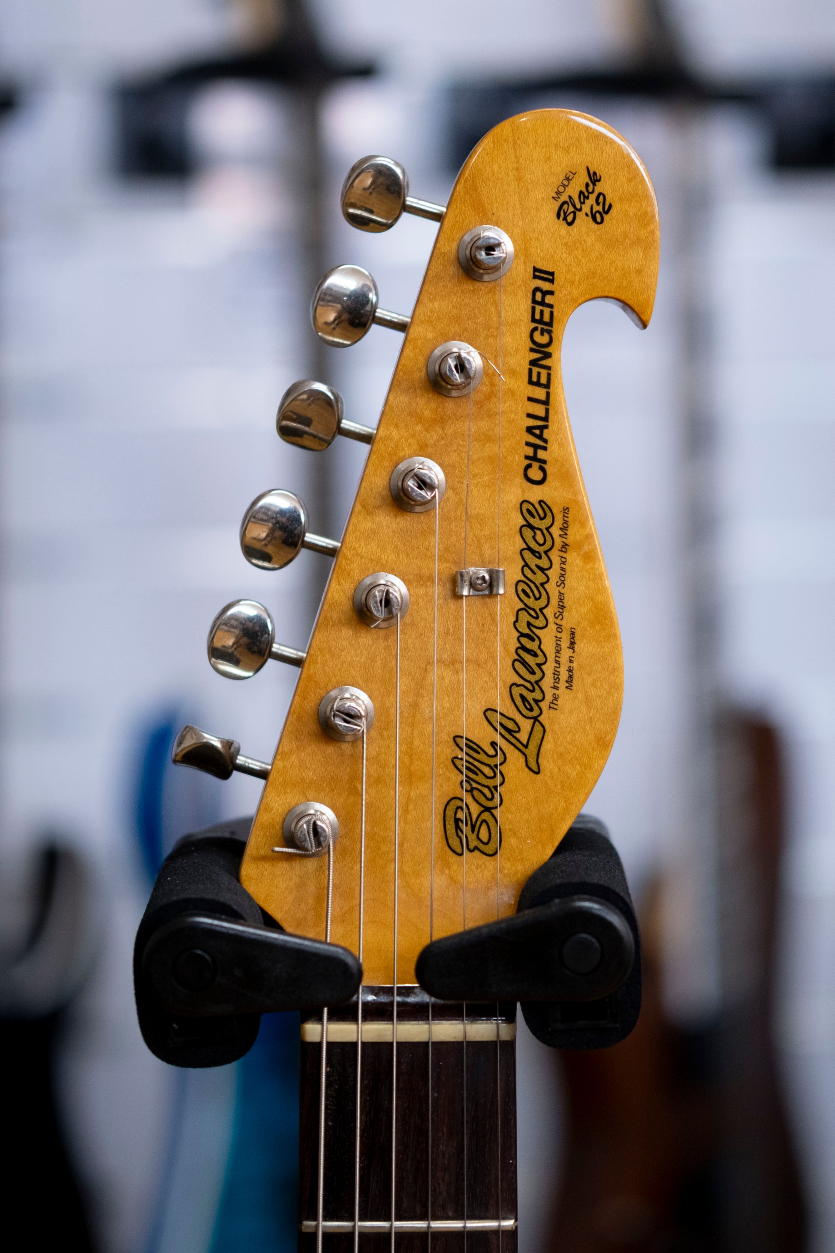 Bill Lawrence Challenger II Black '62 Electric Guitar (3-Tone Sunburst) (Pre-Owned, 1981 MIJ)