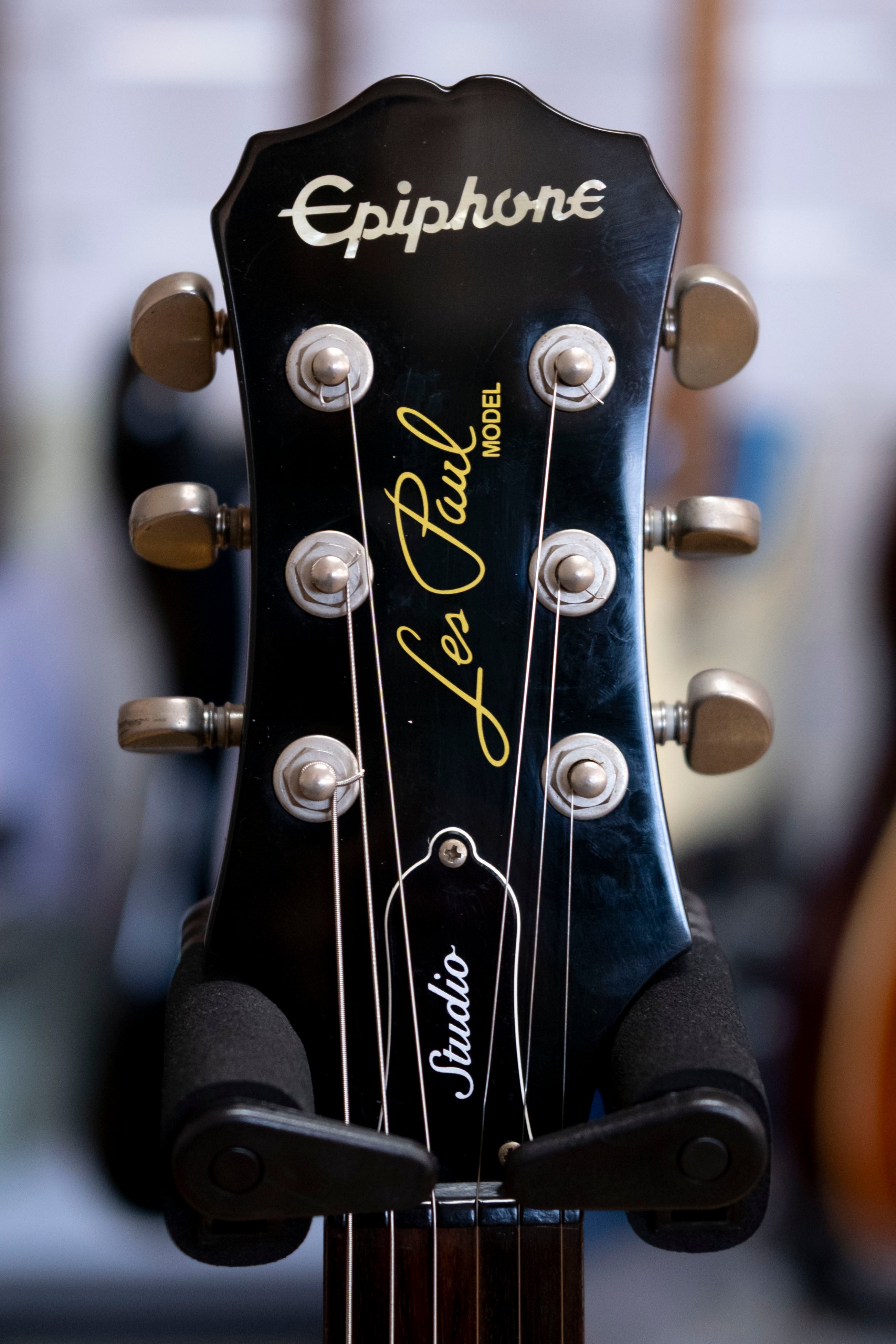 Epiphone Les Paul Studio Electric Guitar (Black) (Pre-Owned, 2013)