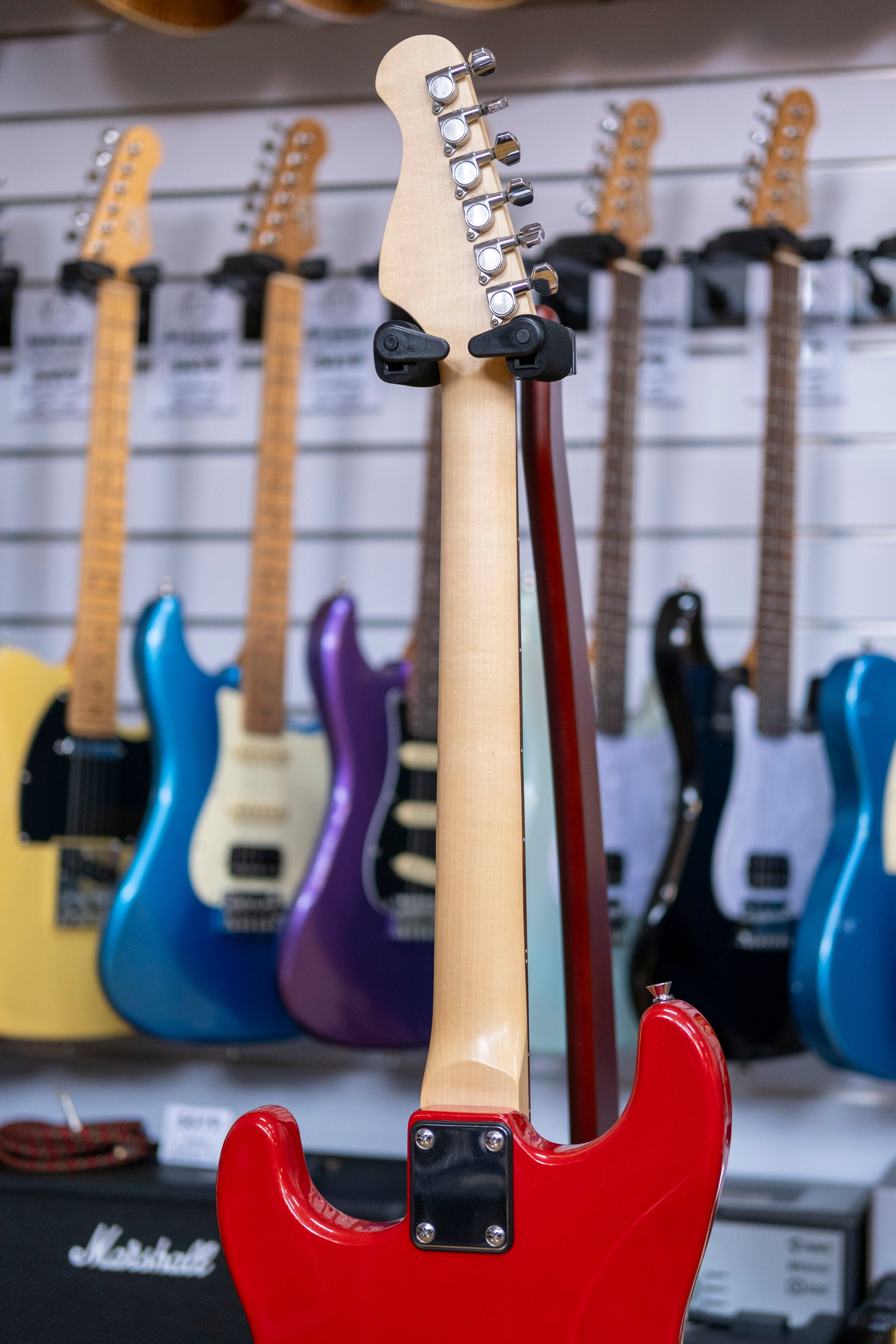 Haze E-211 Electric Guitar (Candy Apple Red) (Pre-Owned)