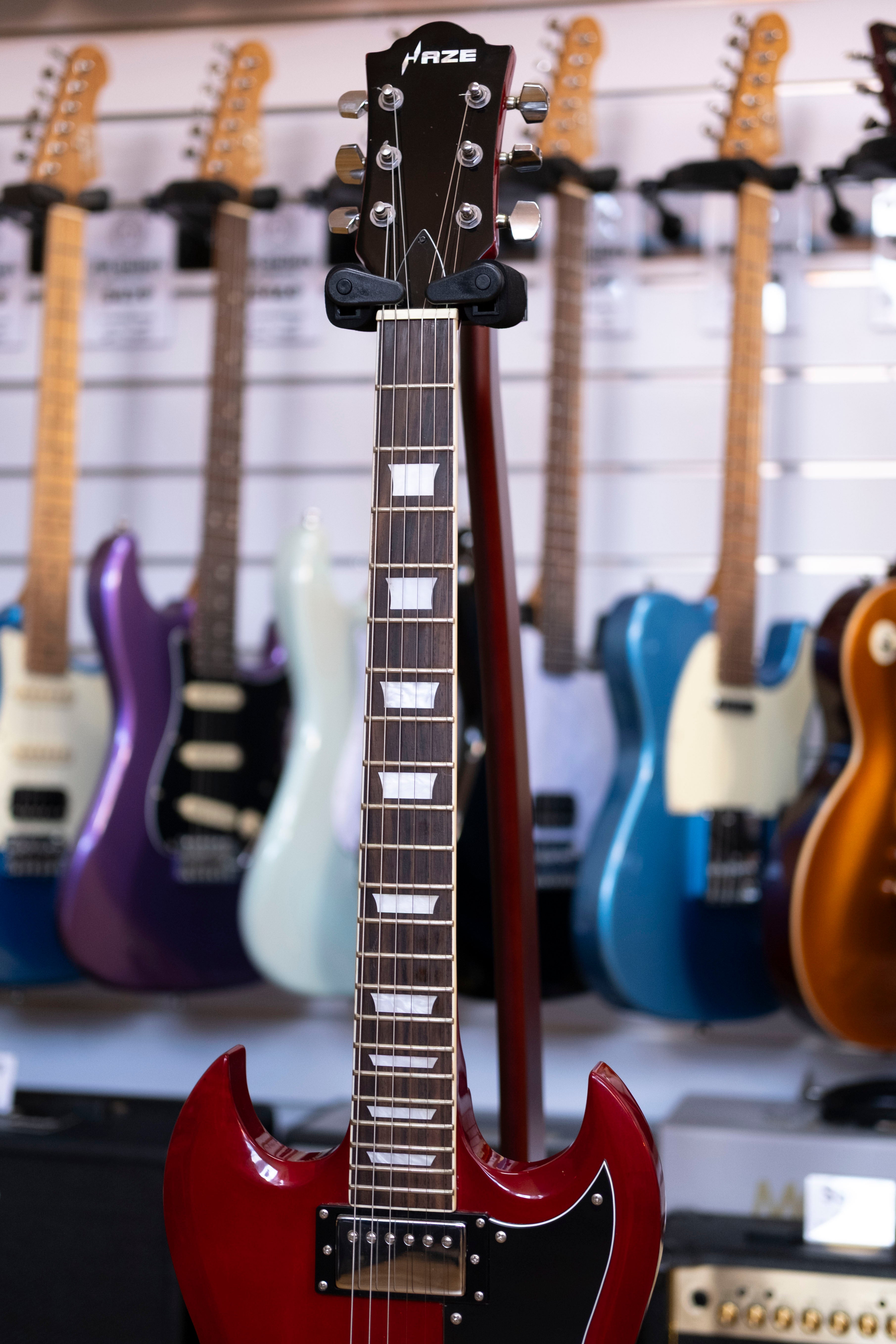 Haze SEG-275TR "Angus" Electric Guitar (Cherry Red) (Pre-Owned)