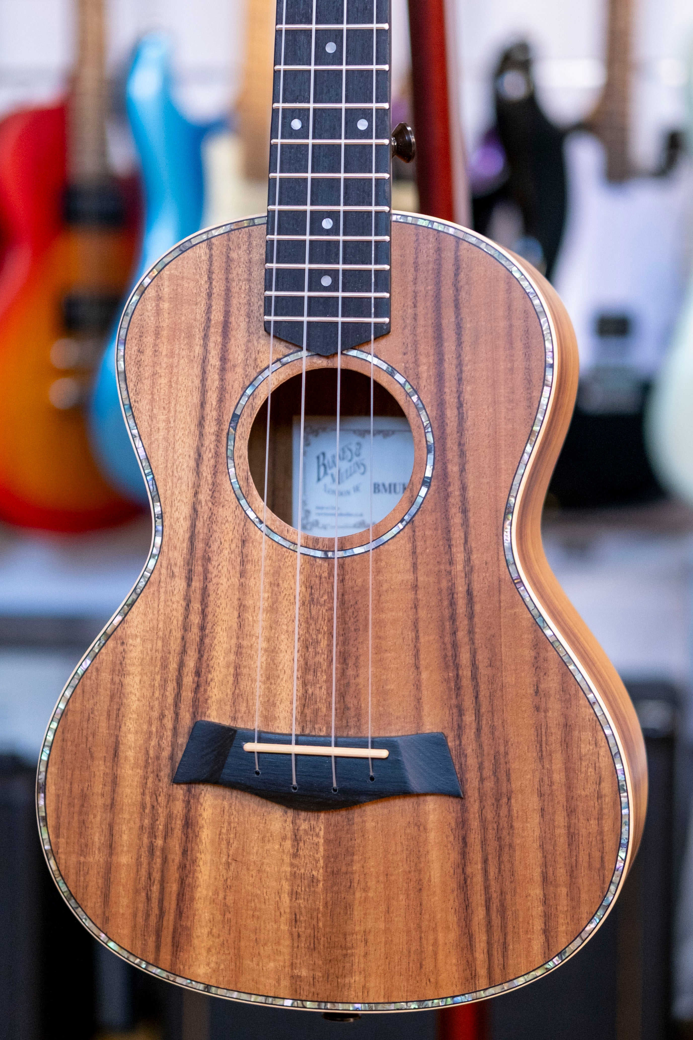 Barnes & Mullins Tenor Ukulele (Koa)