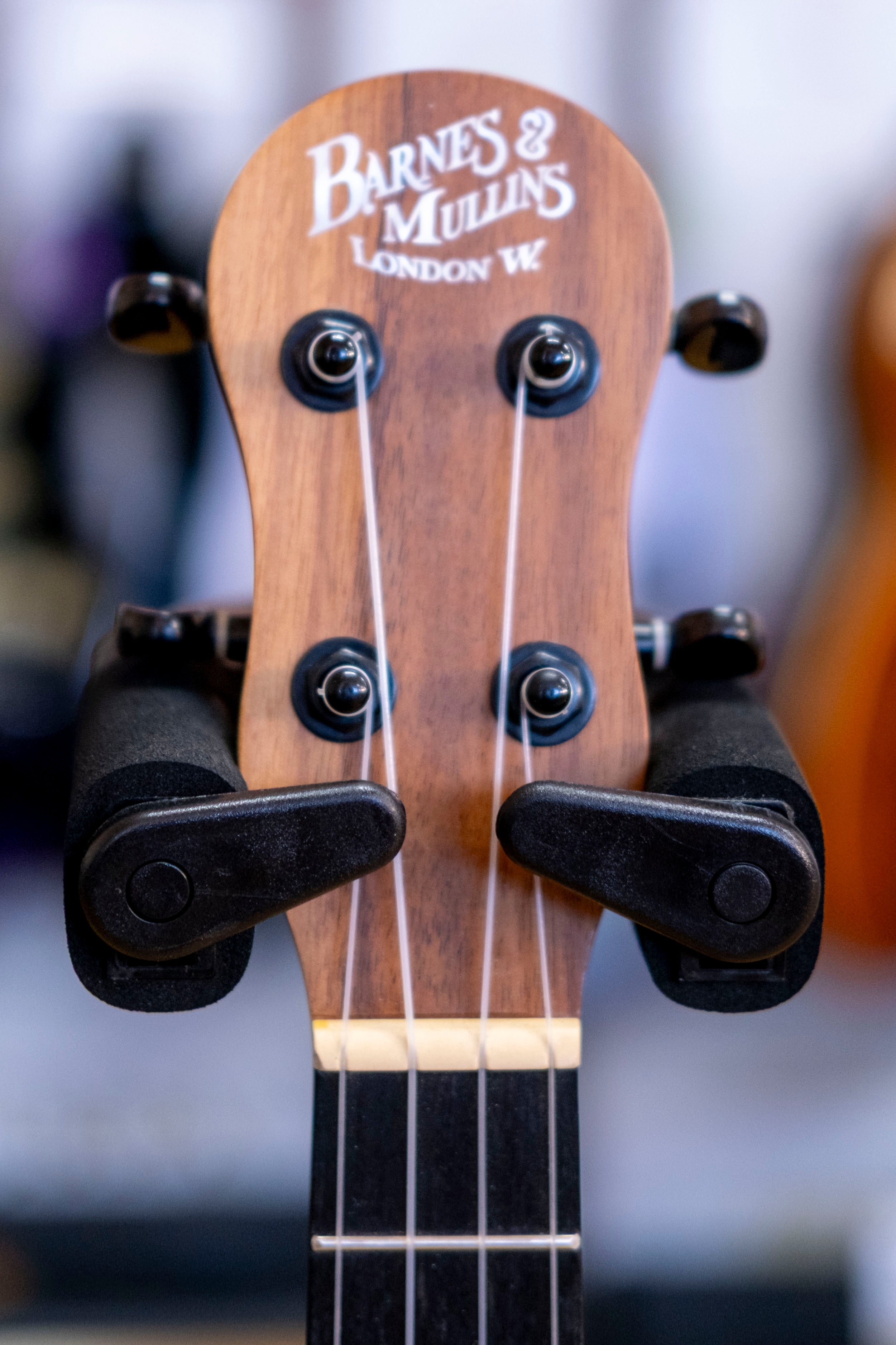 Barnes & Mullins Tenor Ukulele (Koa)
