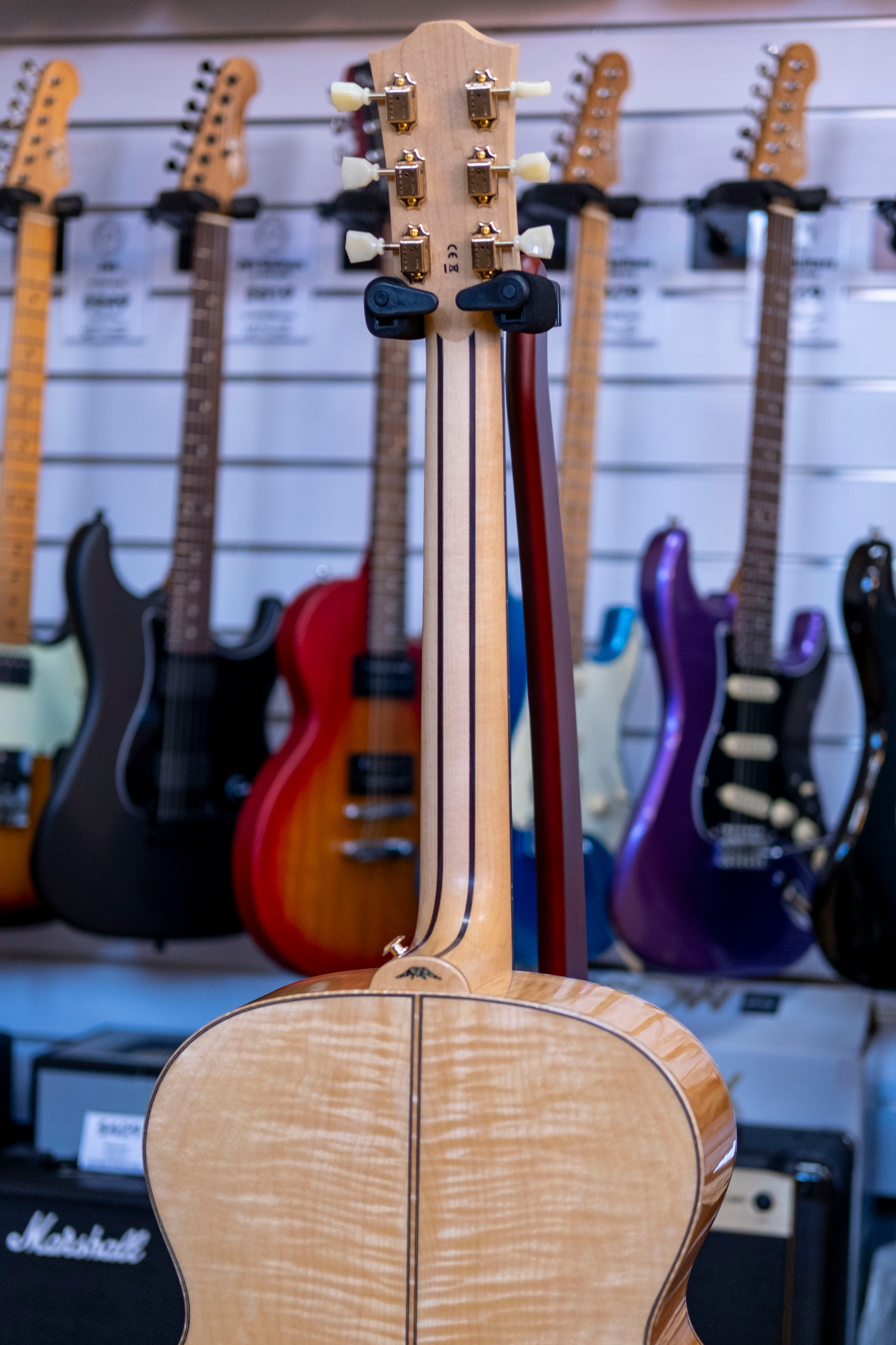 Bromo Denali Jumbo Acoustic Electric Guitar with Gig Bag (Solid Spruce/Flame Maple)