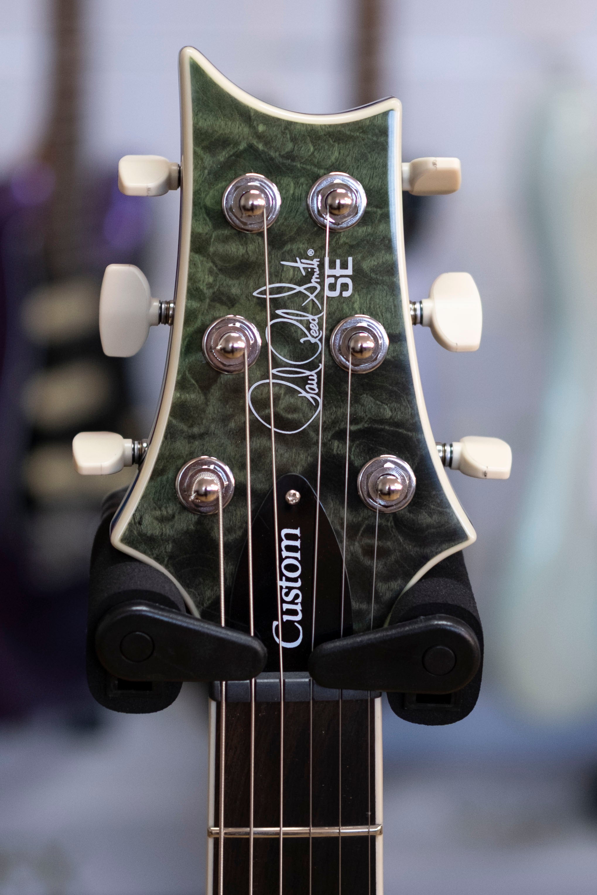 PRS SE Custom 24 Quilt Electric Guitar with Gig Bag (Teal Black)
