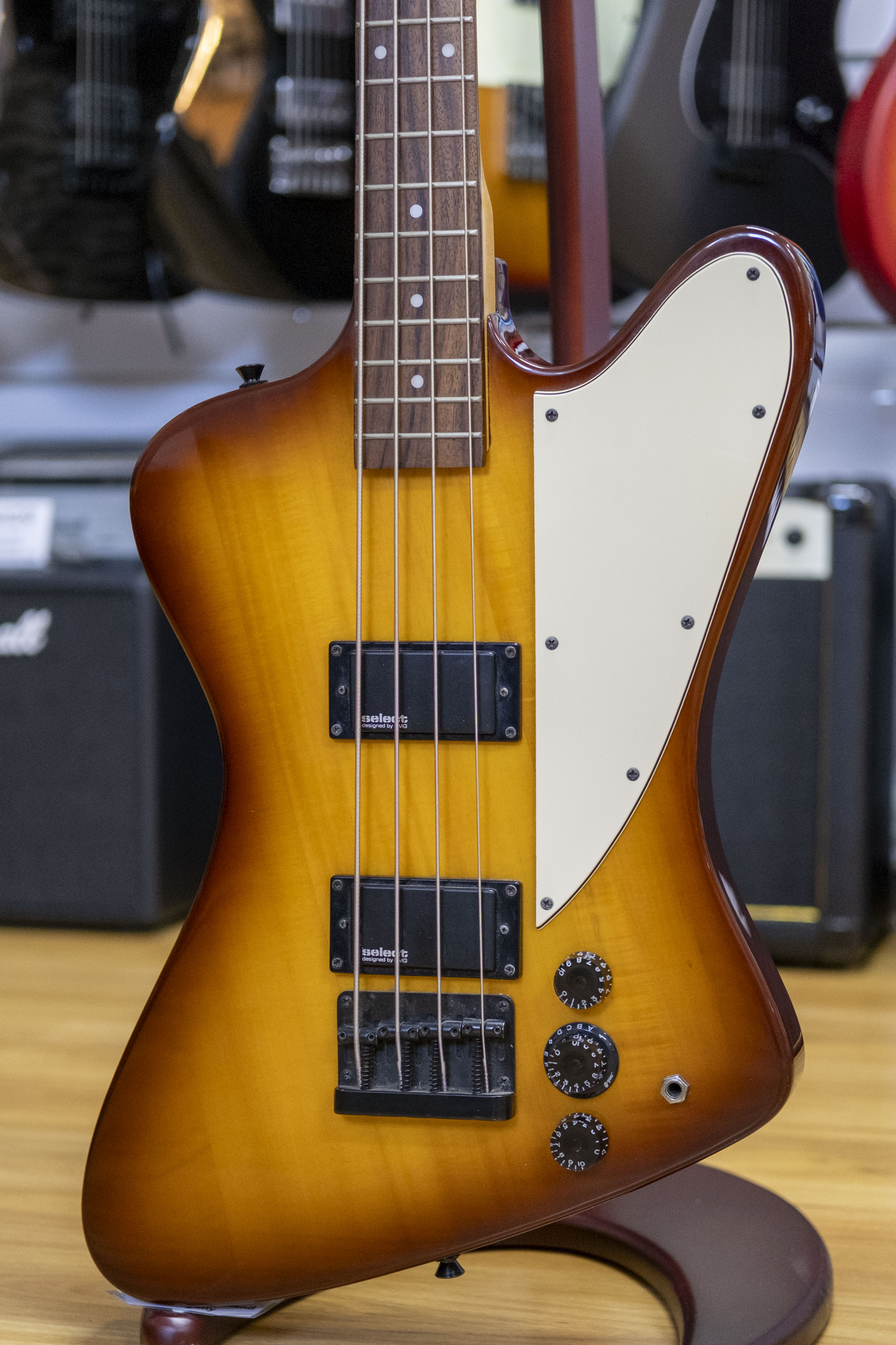 Legacy Classic Collection 'Thunderbird' Style Bass Guitar (Pre-Owned)