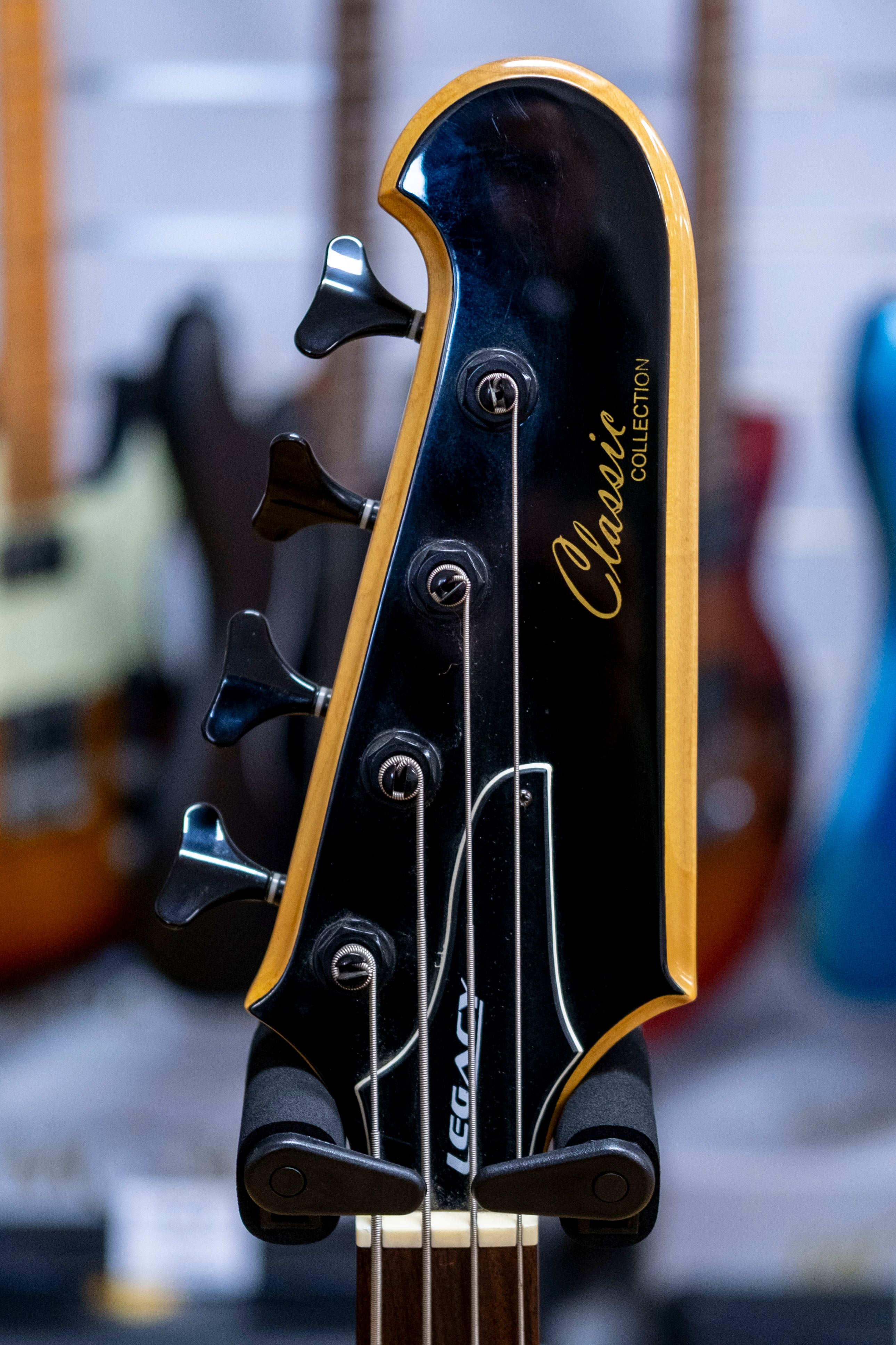 Legacy Classic Collection 'Thunderbird' Style Bass Guitar (Pre-Owned)