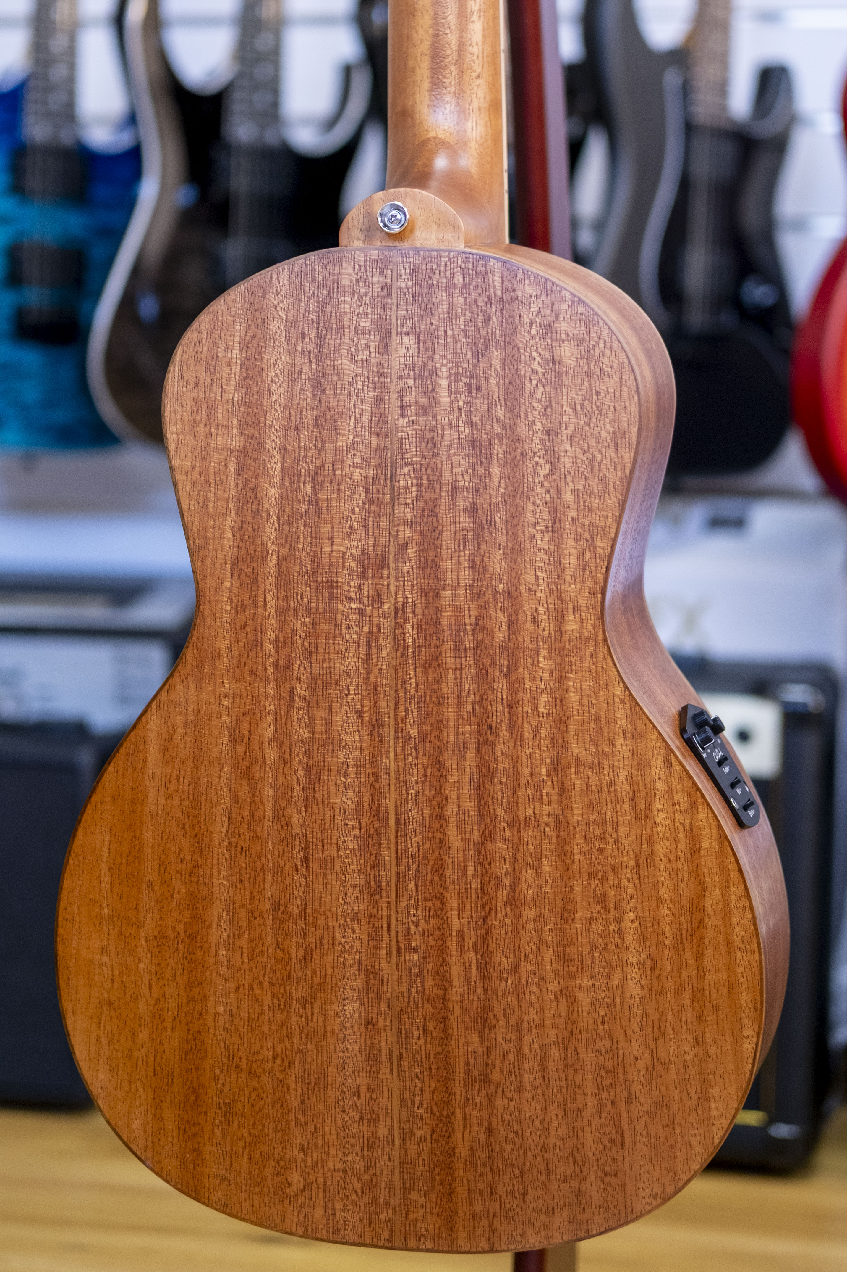 Cole Clark Studio Parlour Acoustic Electric Guitar with Deluxe Gig Bag (All Solid Mahogany)