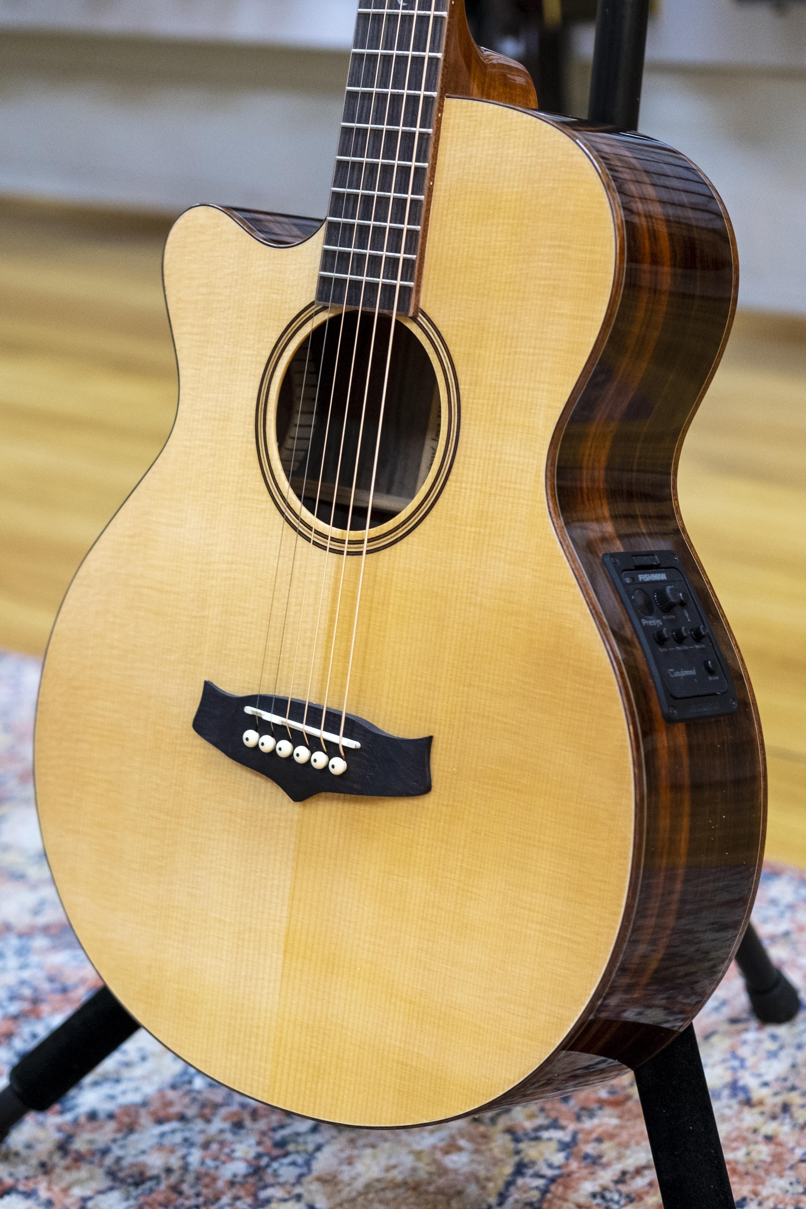 Tanglewood Java Superfolk Left Handed Acoustic Electric Guitar