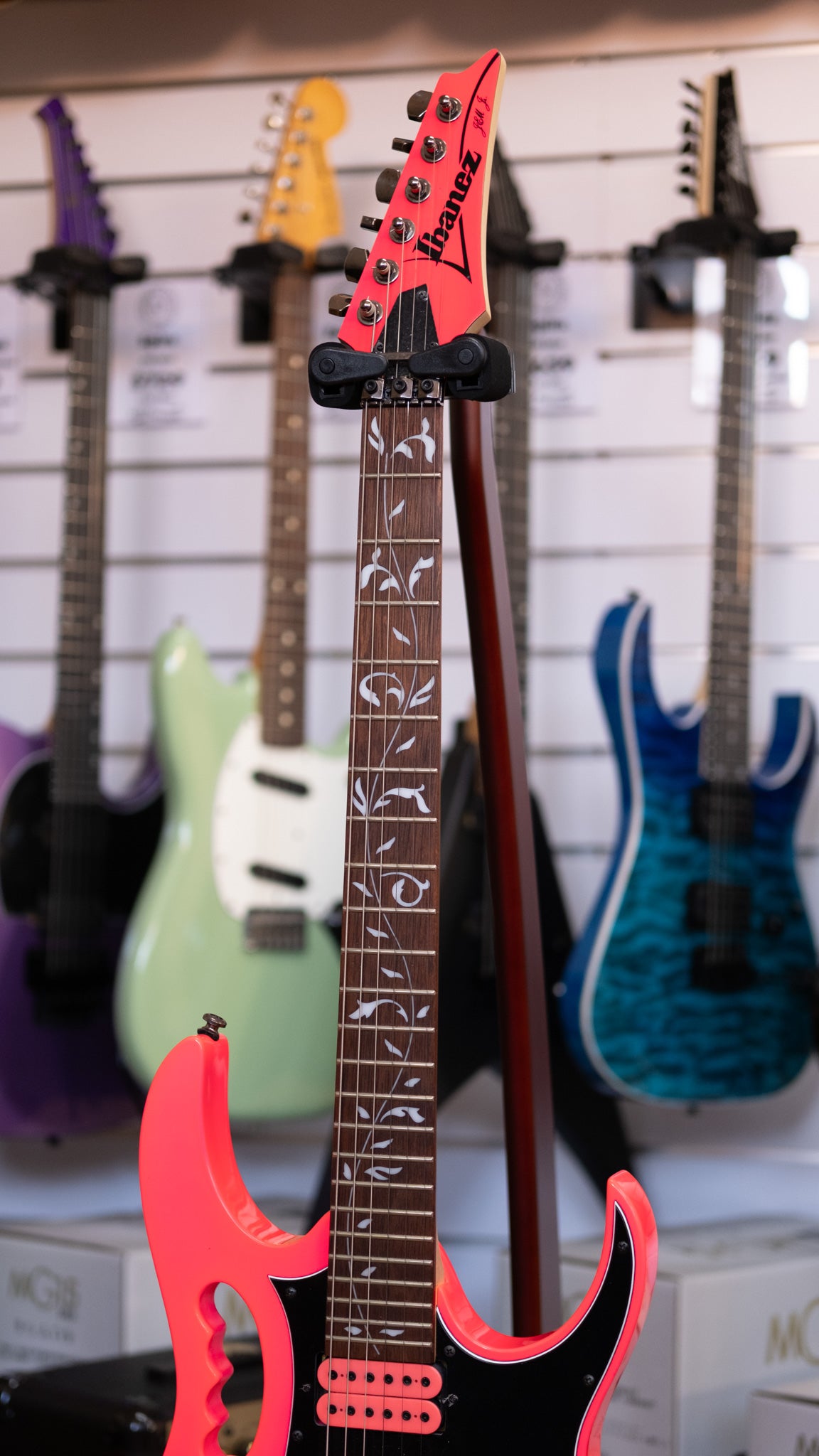 Ibanez JEM JRSP Steve Vai Signature Electric Guitar (Pink) (Pre-Owned, 2017)