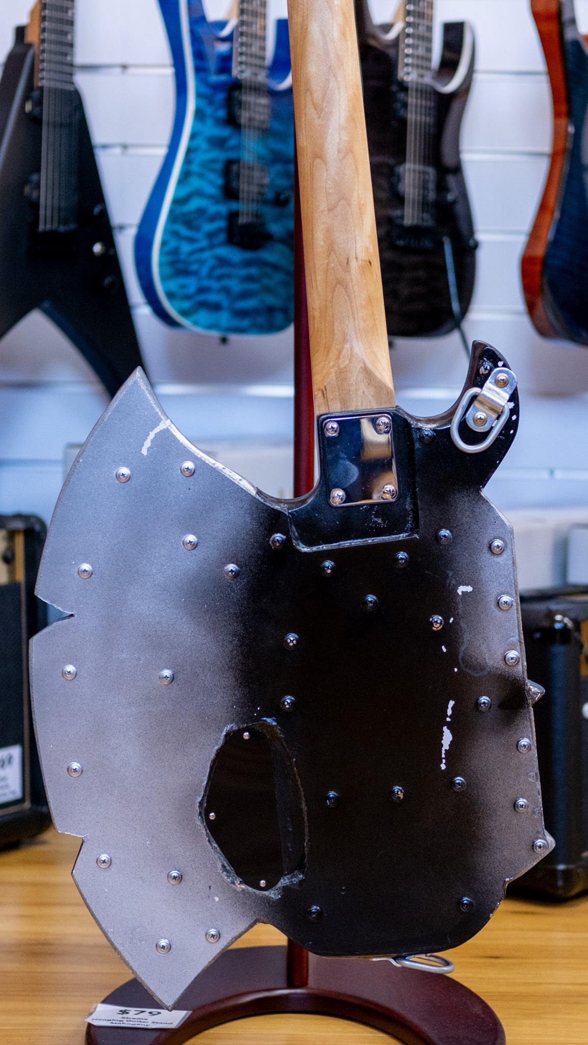 Artist 'Custom Axe' Bass Guitar (Pre-Woned)