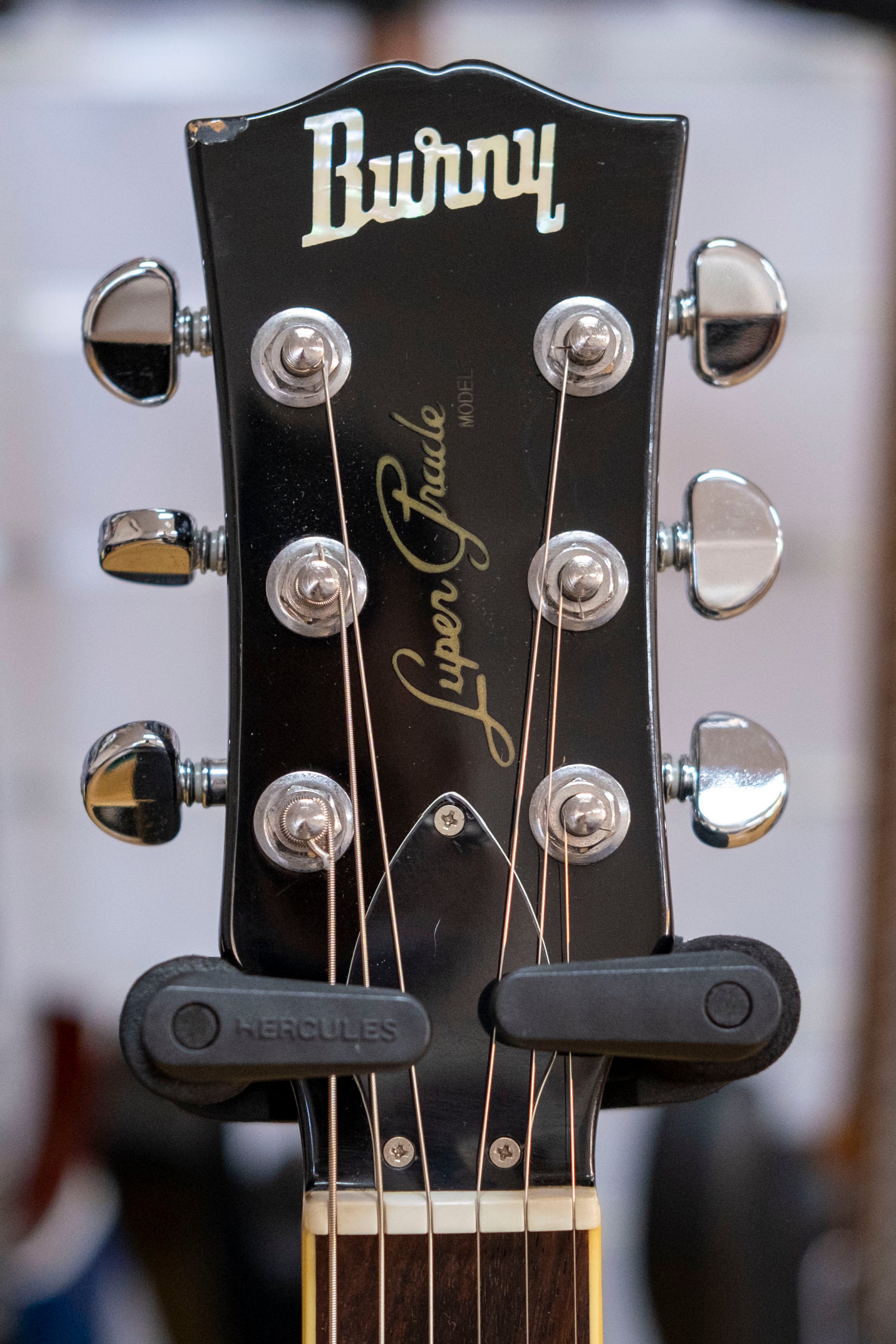 Burny Super Grade RLG-85BS Electric Guitar (Black) (Pre-Owned, 2008 MIJ)