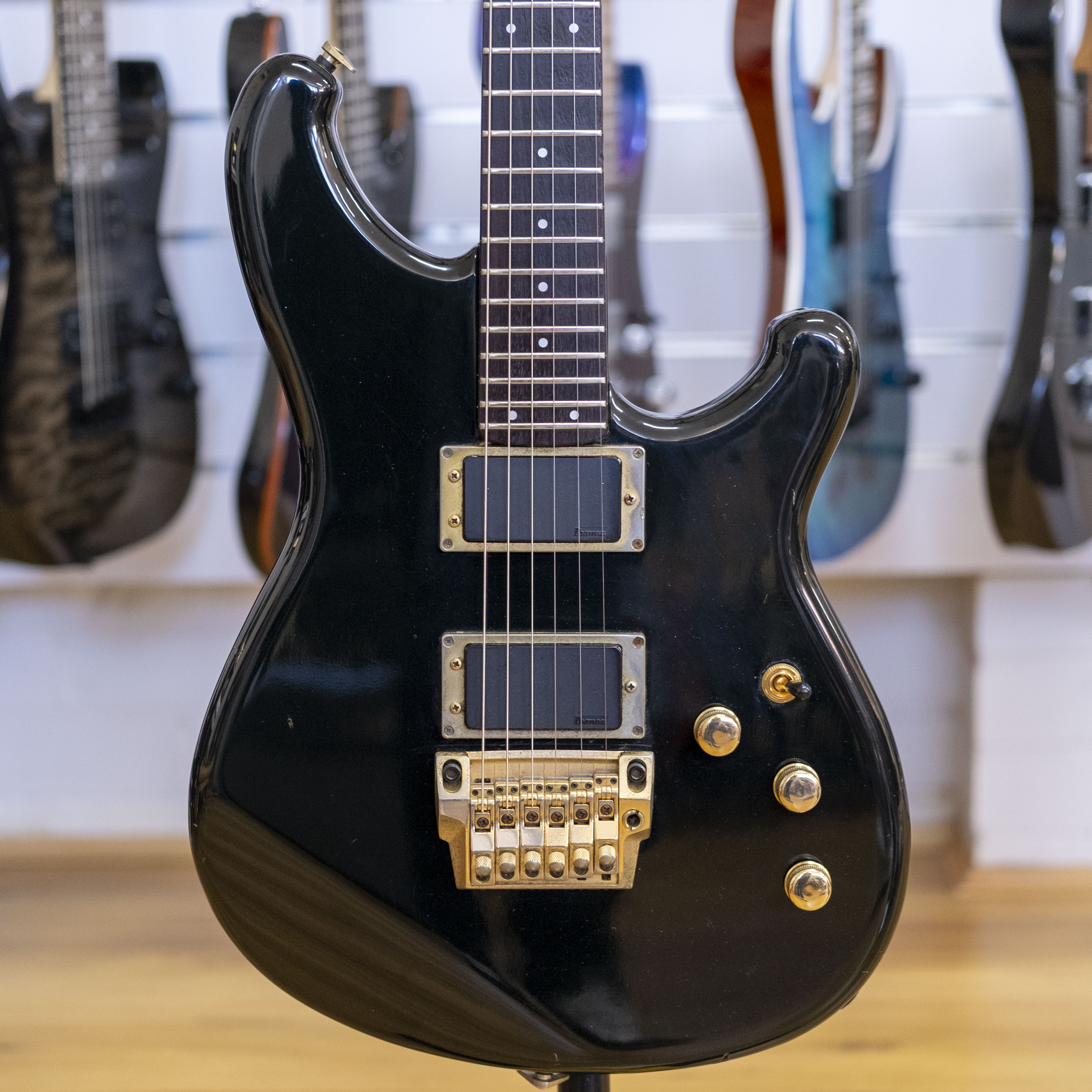 Ibanez RS520 Roadstar II Deluxe Electric Guitar (Black) (Pre-Owned, 1984 MIJ)