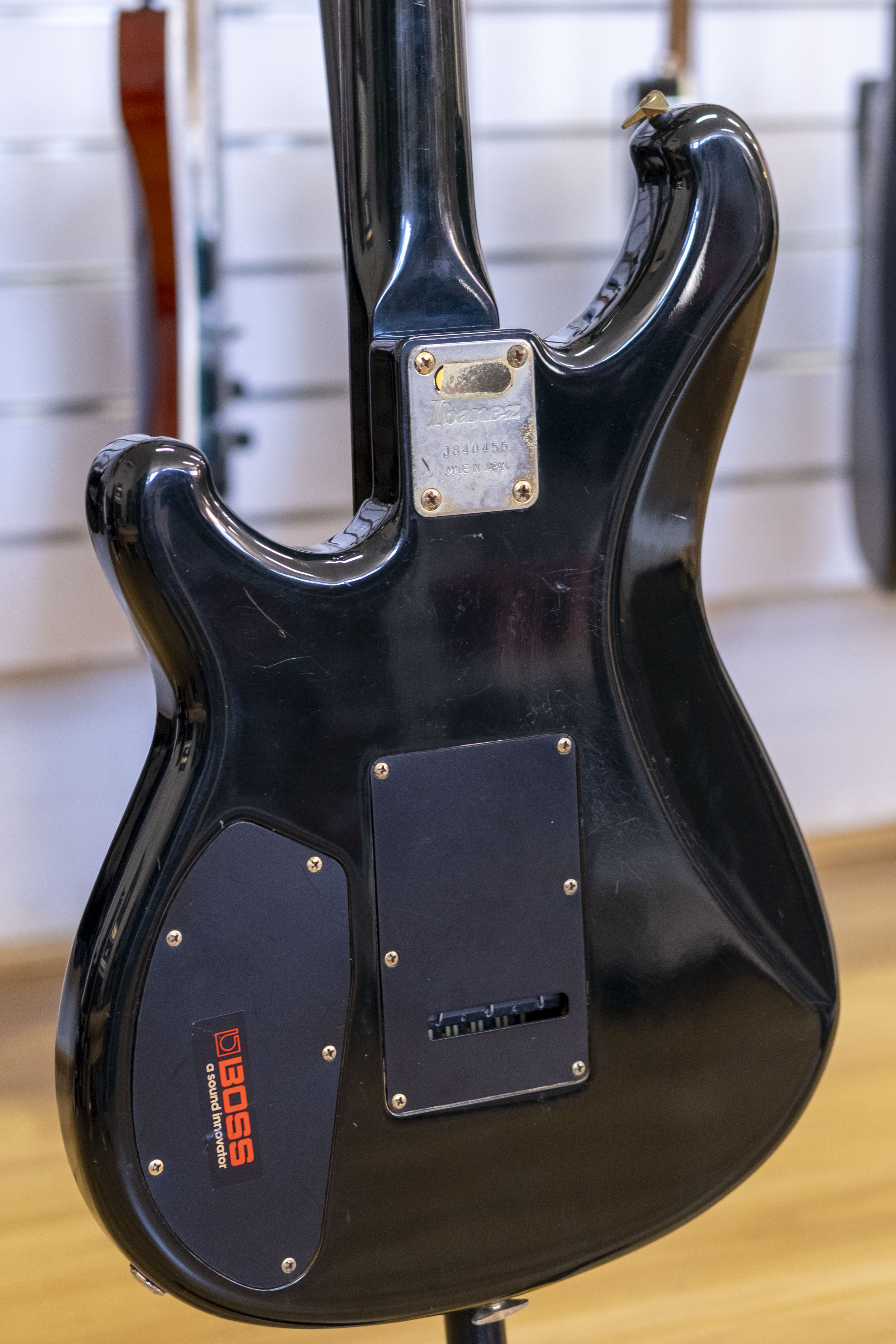 Ibanez RS520 Roadstar II Deluxe Electric Guitar (Black) (Pre-Owned, 1984 MIJ)