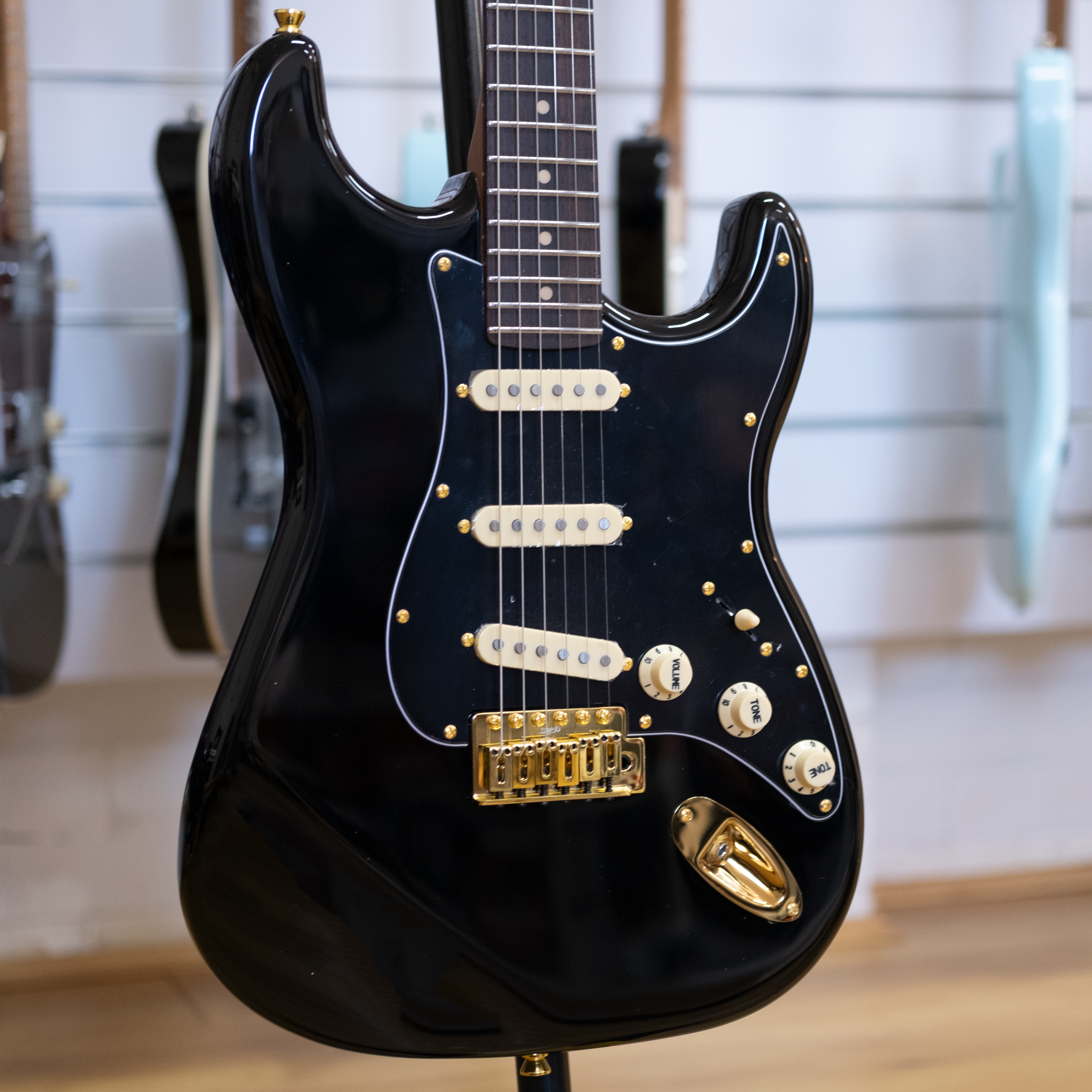 Jet JS-380 Electric Guitar (Black)