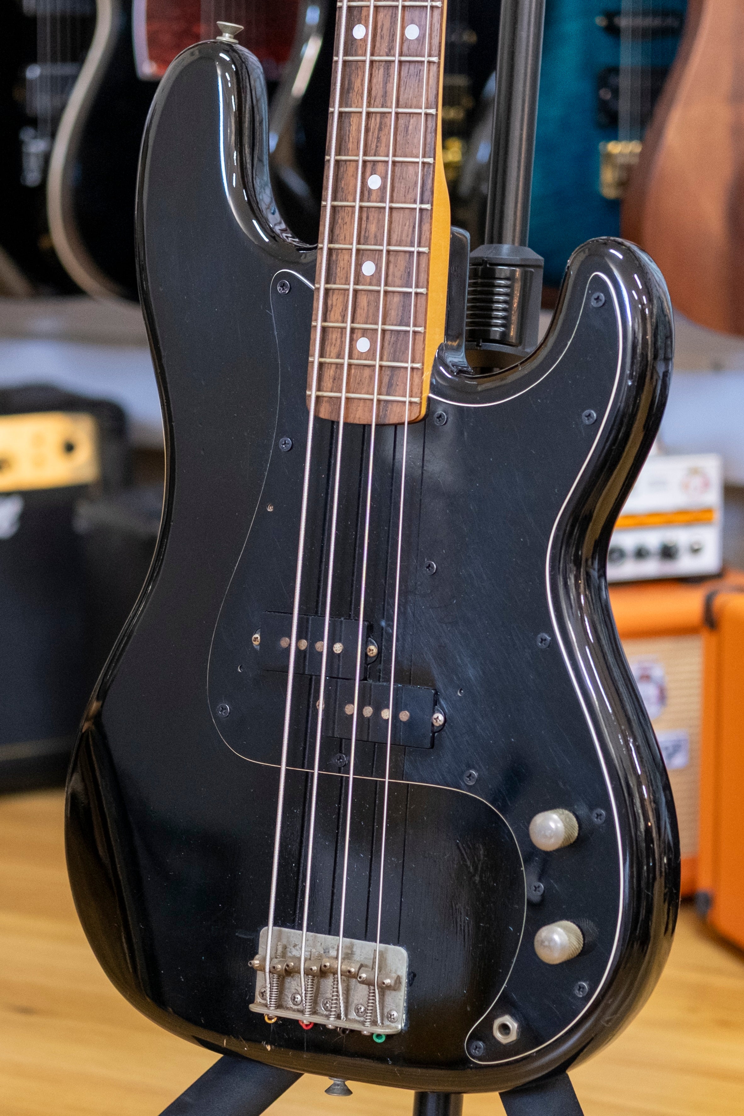 Tokai Hard Puncher PB-60 Bass Guitar (Black) (Pre-Owned, 1981 MIJ)